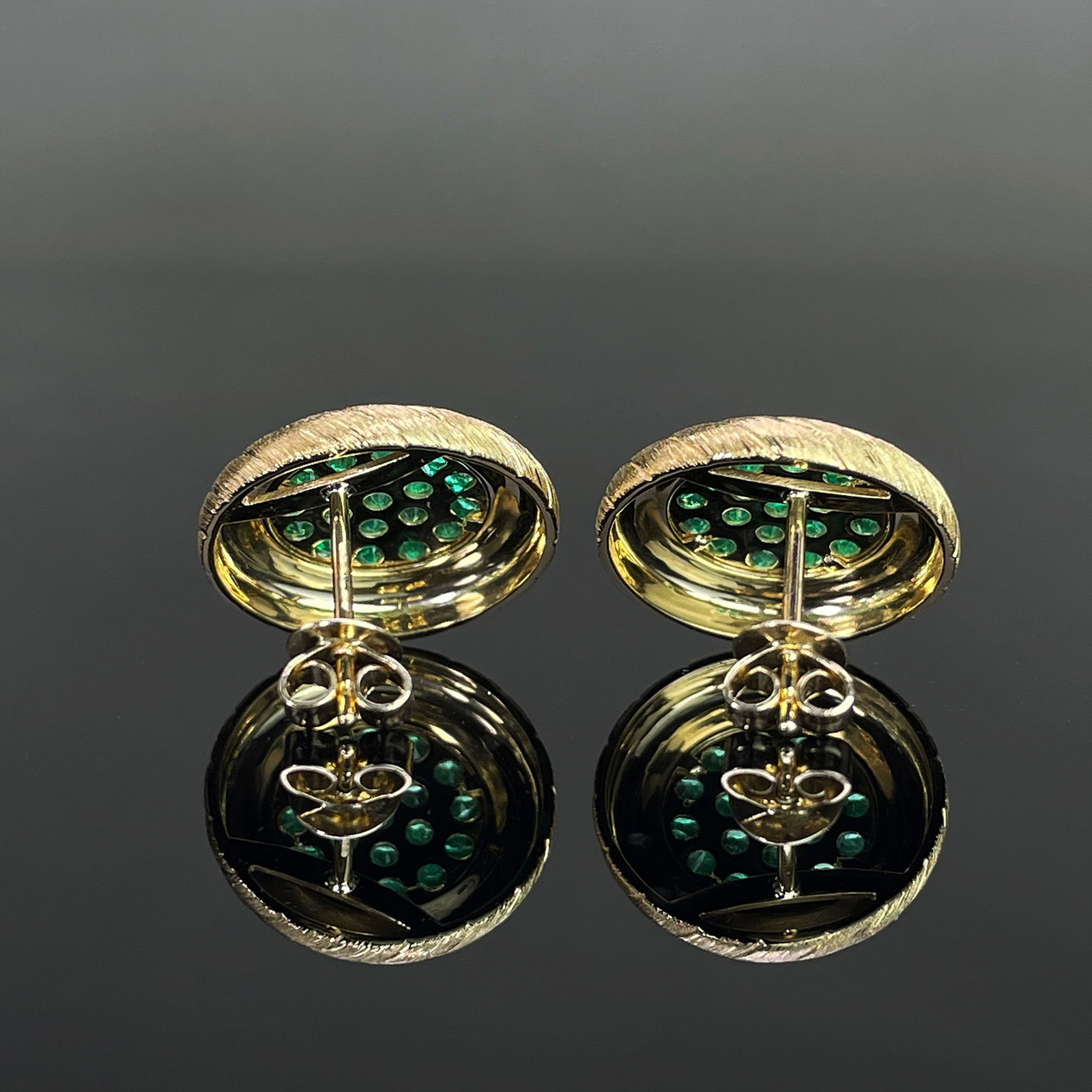 14k Gold 0.82 Ct Natural Emerald & Diamond Earrings - 4