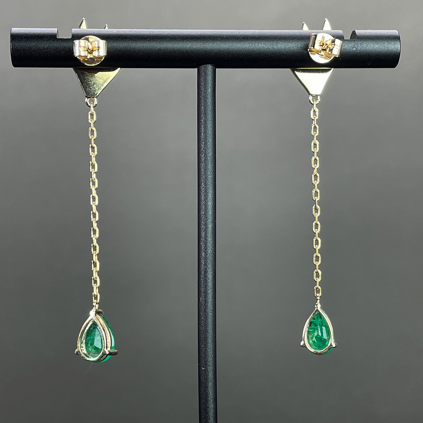 14k Gold 1.48 Ctw Vivid Green Natural Emerald & Diamond Earrings - 4