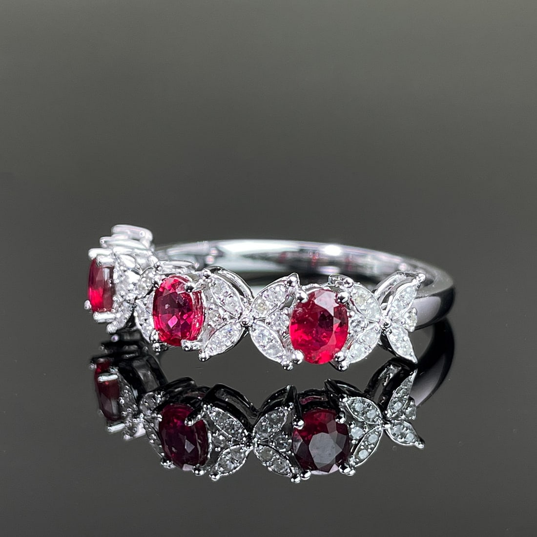 14k Gold 1.01 Ctw Natural Ruby & Diamond Ring - 2