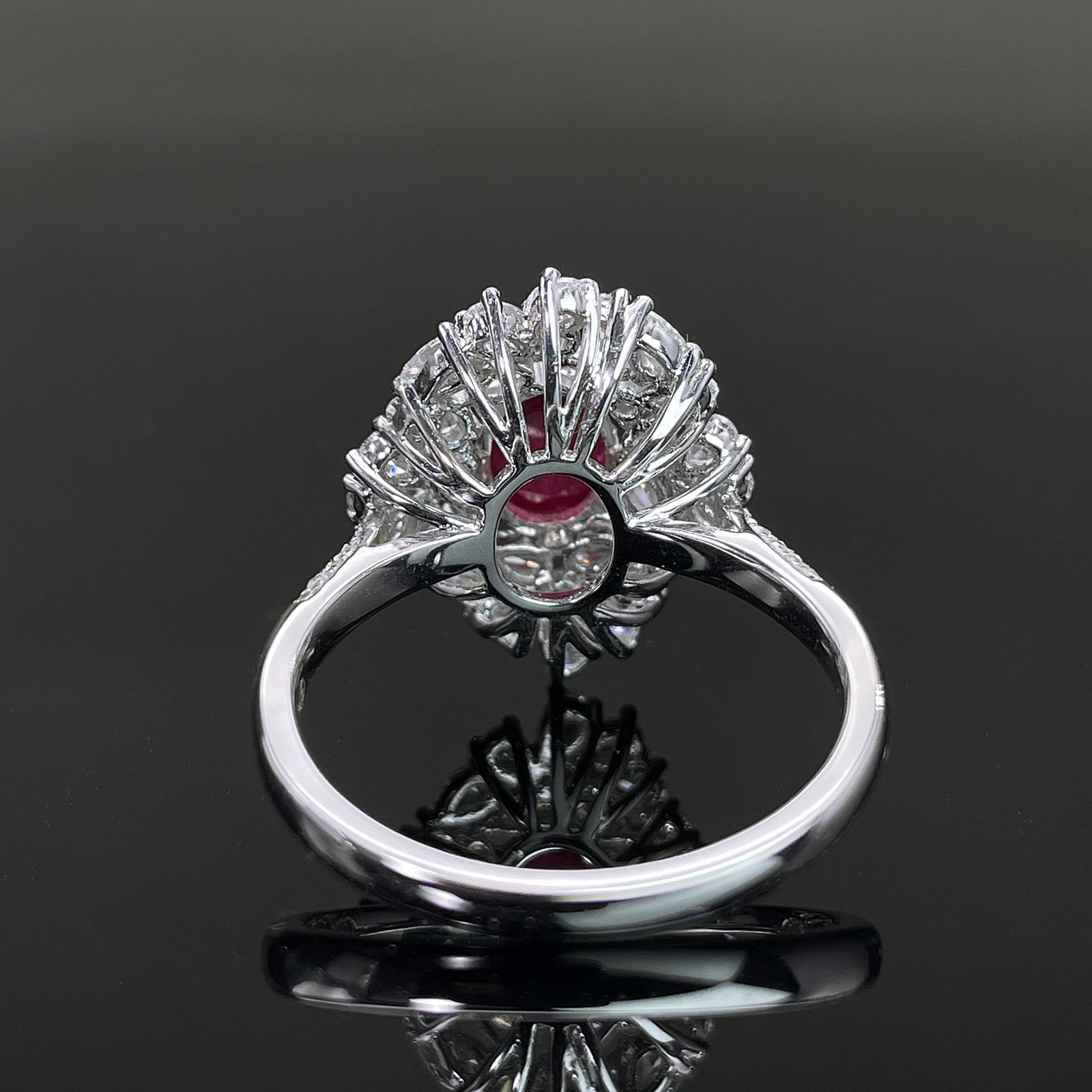 14k Gold 3.02 Ctw Natural Ruby & Diamond Ring - 4