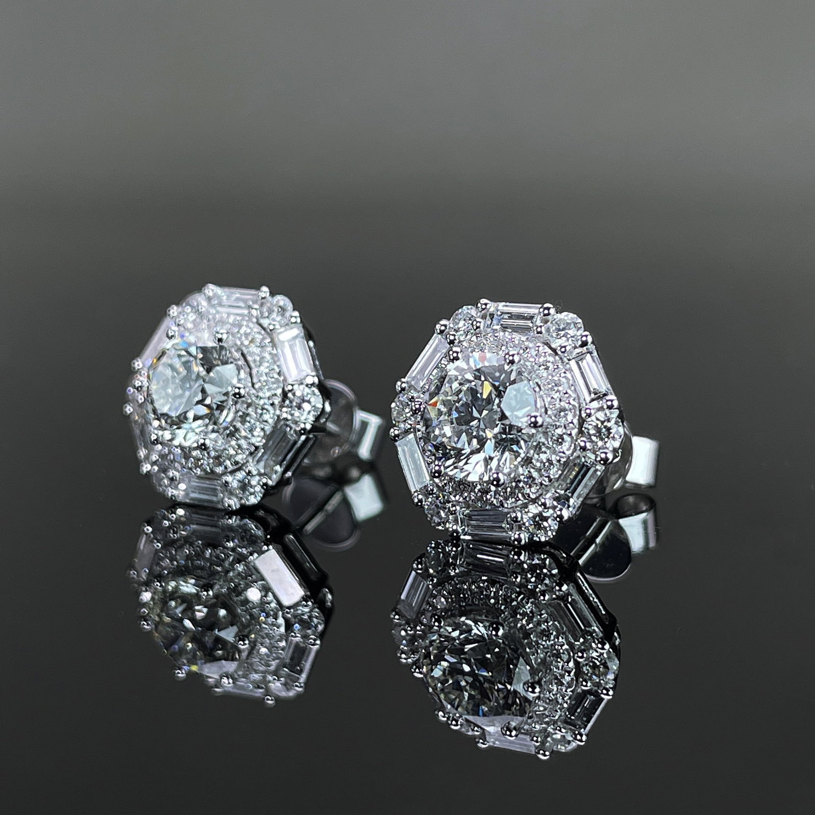 14k Gold 2.22 Ctw Natural H Diamond Earrings - 2