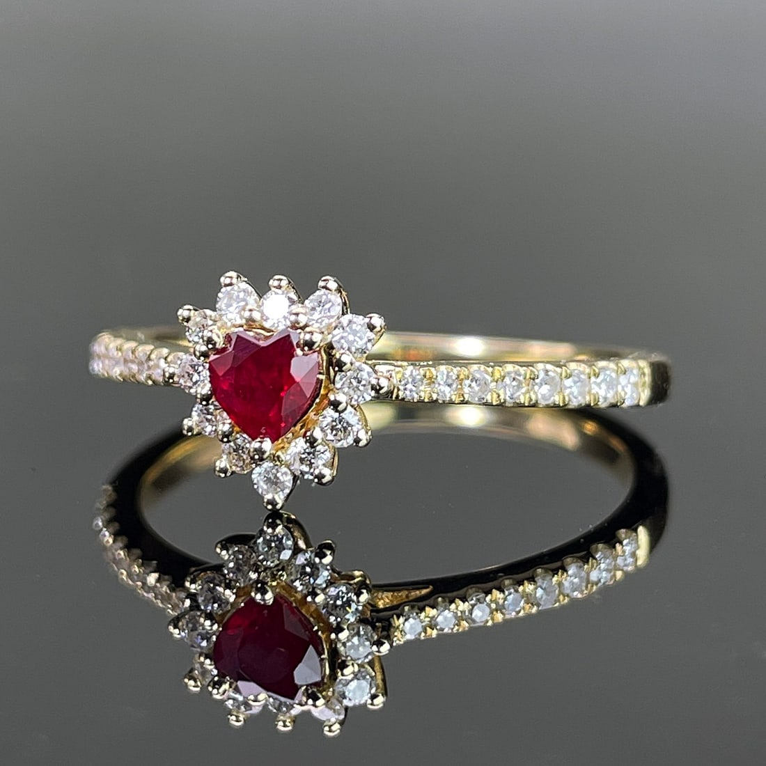 14k Gold 0.45 Ctw Natural Ruby & Diamond Ring - 2