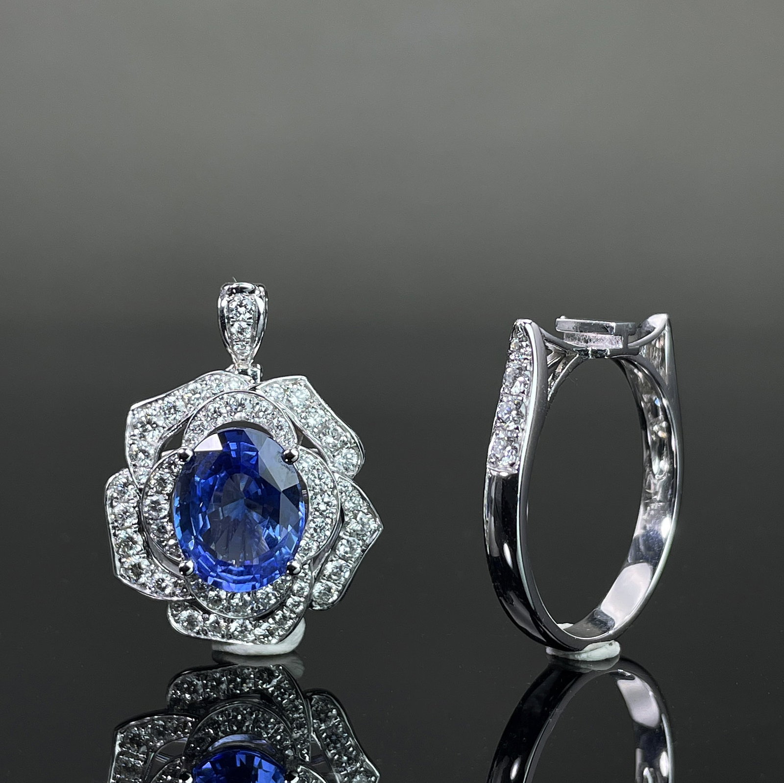 14k Gold 4.2 Ctw Natural Sapphire & Diamond & Flowers Ring/pendant( Without Chain ) - 5