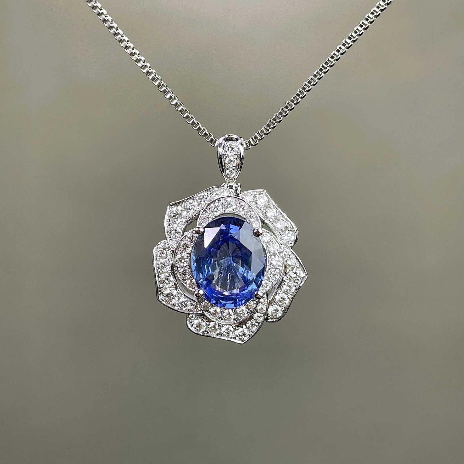 14k Gold 4.2 Ctw Natural Sapphire & Diamond & Flowers Ring/pendant( Without Chain ) - 6
