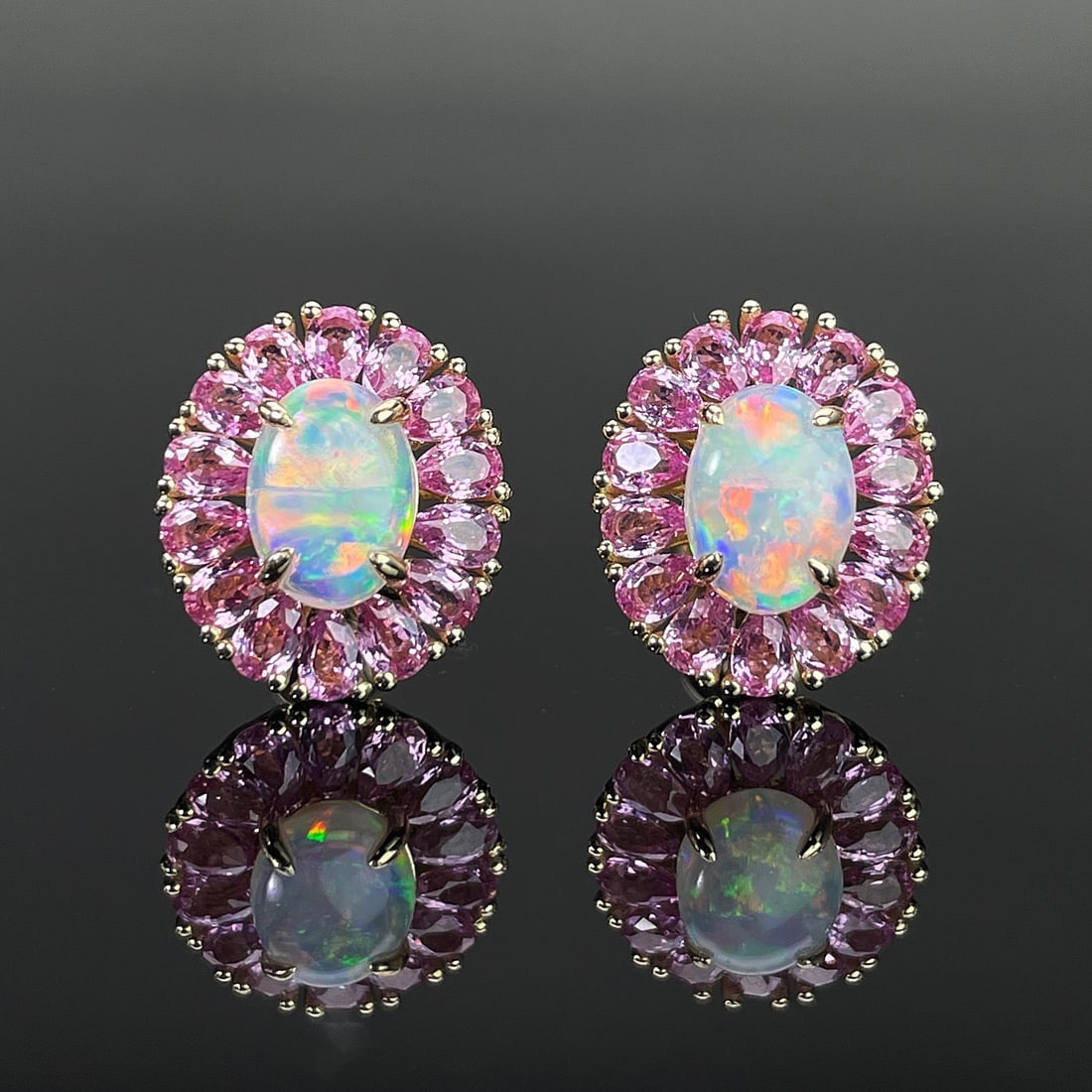14k Gold 2.92 Ctw Natural Opal & Sapphire Earrings: Ref:231168081 // gold content:14k gold // main gemstone:opal // shape:oval // carat weight:0. 88ct // color:color // treatment:natural // // adjacent gemstone 2 : sapphire // shape:pear // carat weigh