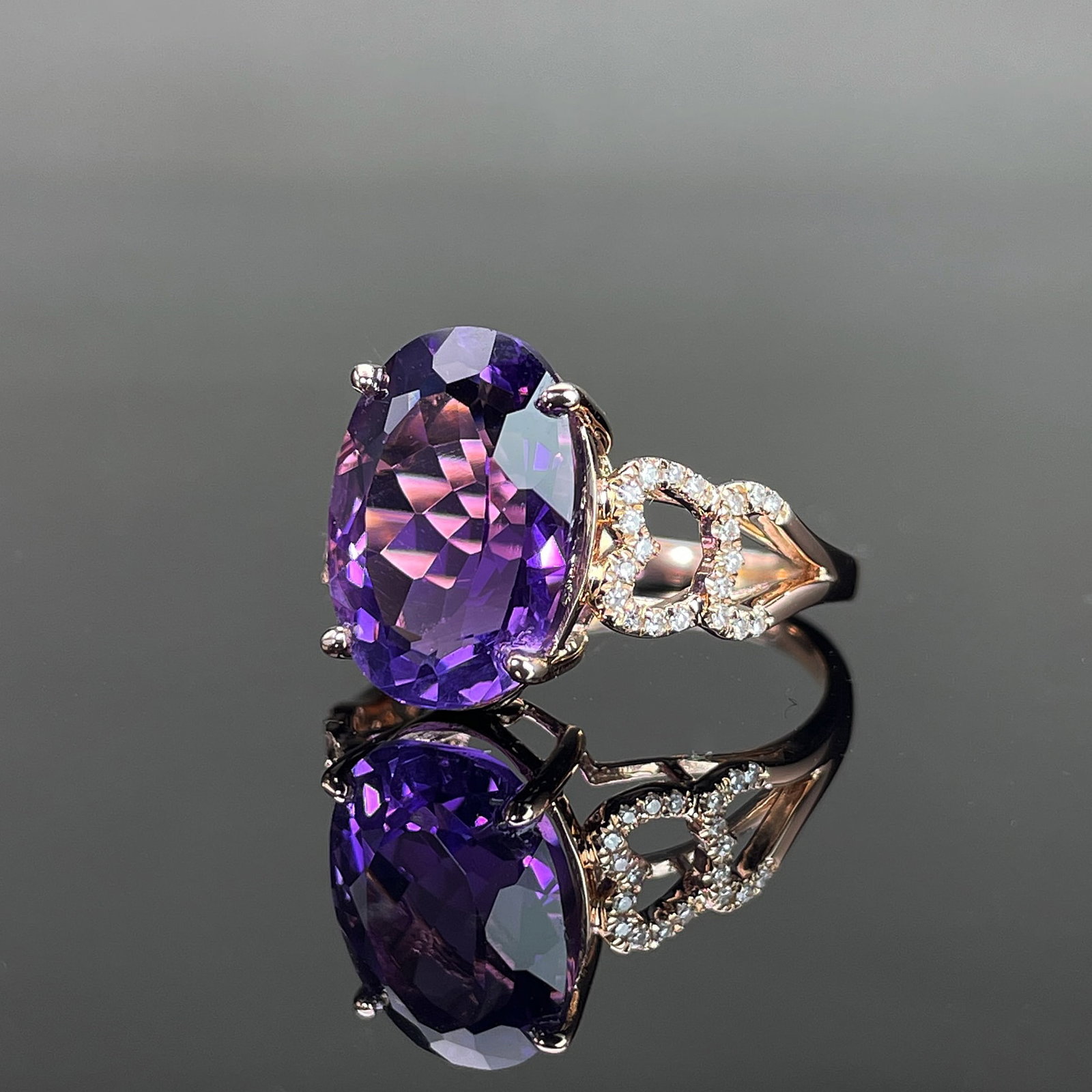 14k Gold 6.25 Ctw Natural Amethyst & Diamond Ring - 2
