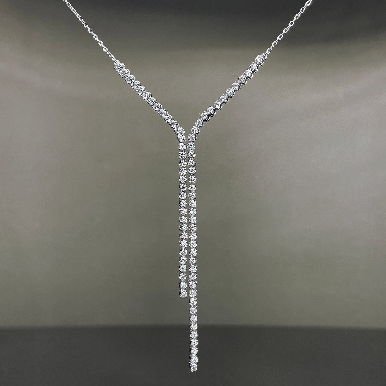 14k Gold 1 Ct Natural H Diamond Necklace: Ref:231168092 // gold content:14k gold // main gemstone:diamond // shape:round // carat weight:1ct // clarity grade:vs-si // color:h // treatment:natural // cut grade:g // Condition: New Low