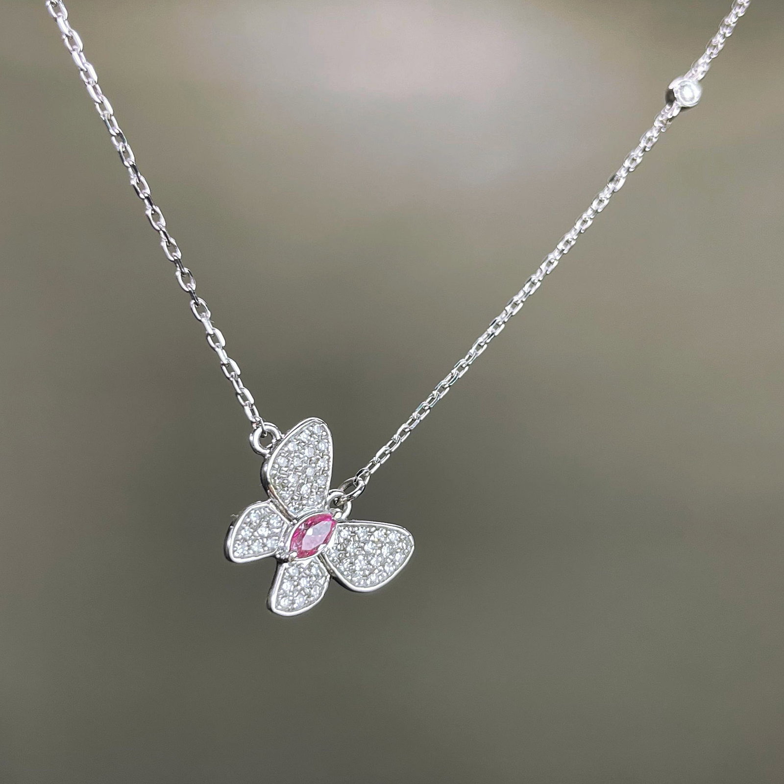 14k Gold 0.39 Ctw Natural Pink Diamond & Diamond & Butterfly Necklace - 2