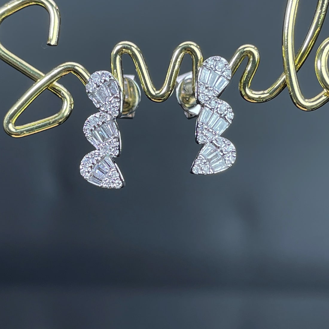 14k Gold 0.32 Ct Natural H Diamond Earrings: Ref:231168105 // gold content:14k gold // main gemstone:diamond // shape:multiple // carat weight:0. 32ct // clarity grade:vs-si // color:h // treatment:natural // Condition: New Low Estimate: