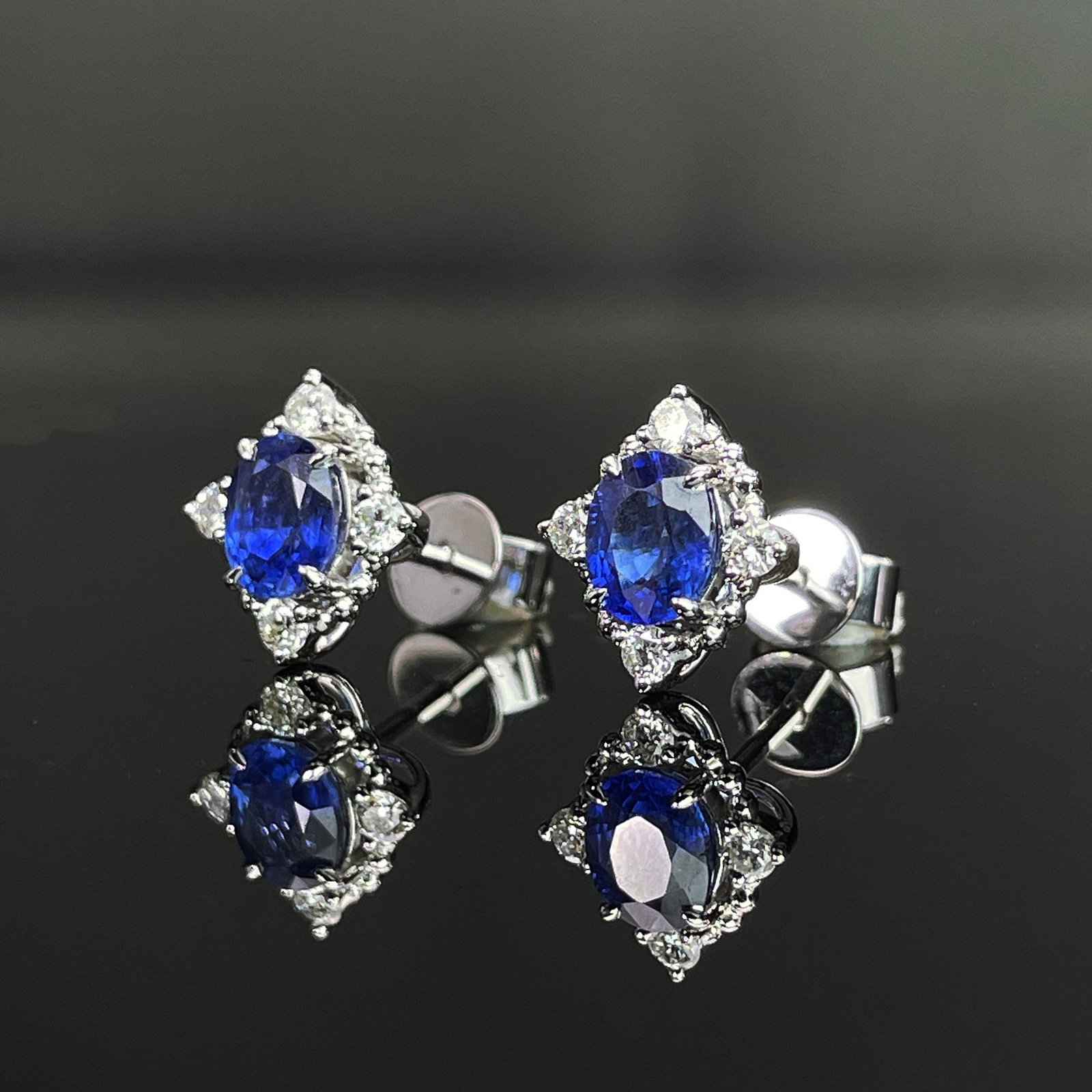 14k Gold 1.10 Ctw Natural Sapphire & Diamond Earrings - 2