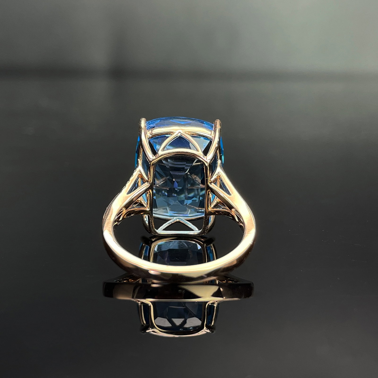 14k Gold 17.93 Ctw Natural Topaz & Diamond Ring - 4