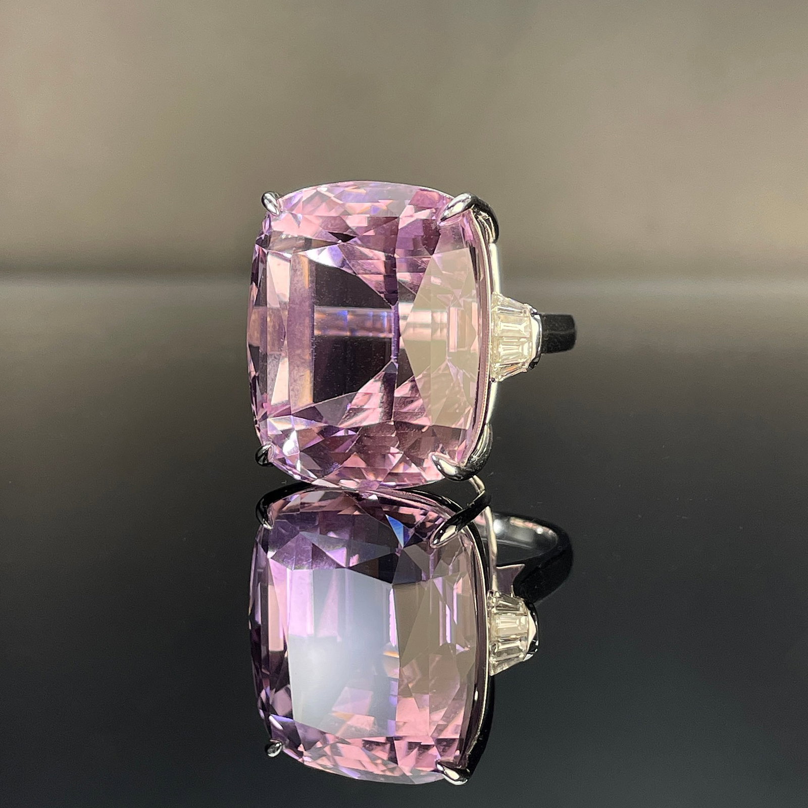 14k Gold 62.95 Ctw Natural Kunzite & Diamond Ring - 2