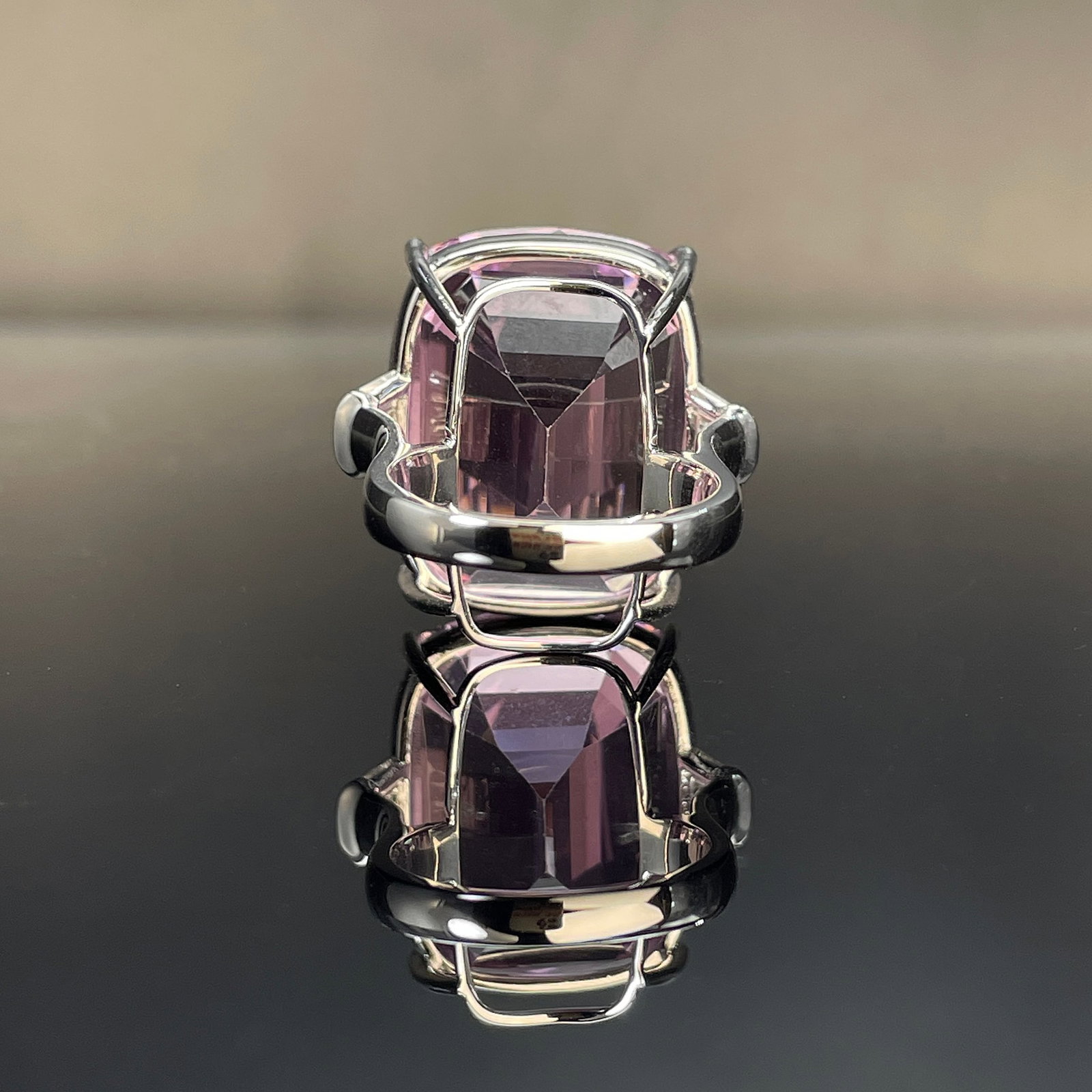 14k Gold 62.95 Ctw Natural Kunzite & Diamond Ring - 4