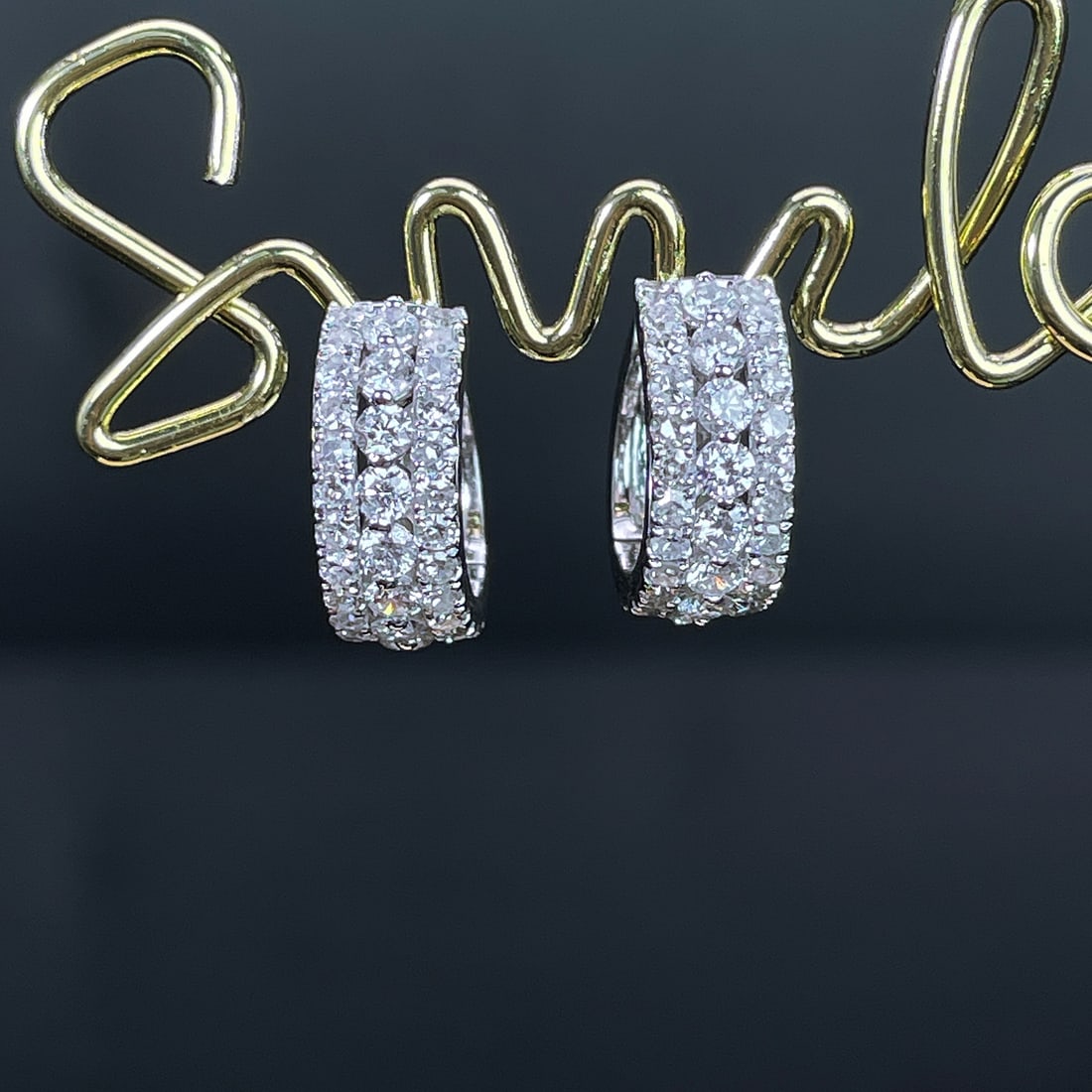 14k Gold 1.02 Ct Natural H Diamond Earrings: Ref:231168123 // gold content:14k gold // main gemstone:diamond // shape:round // carat weight:1. 02ct // clarity grade:vs-si // color:h // treatment:natural // cut grade:g // Condition: New Low Estim