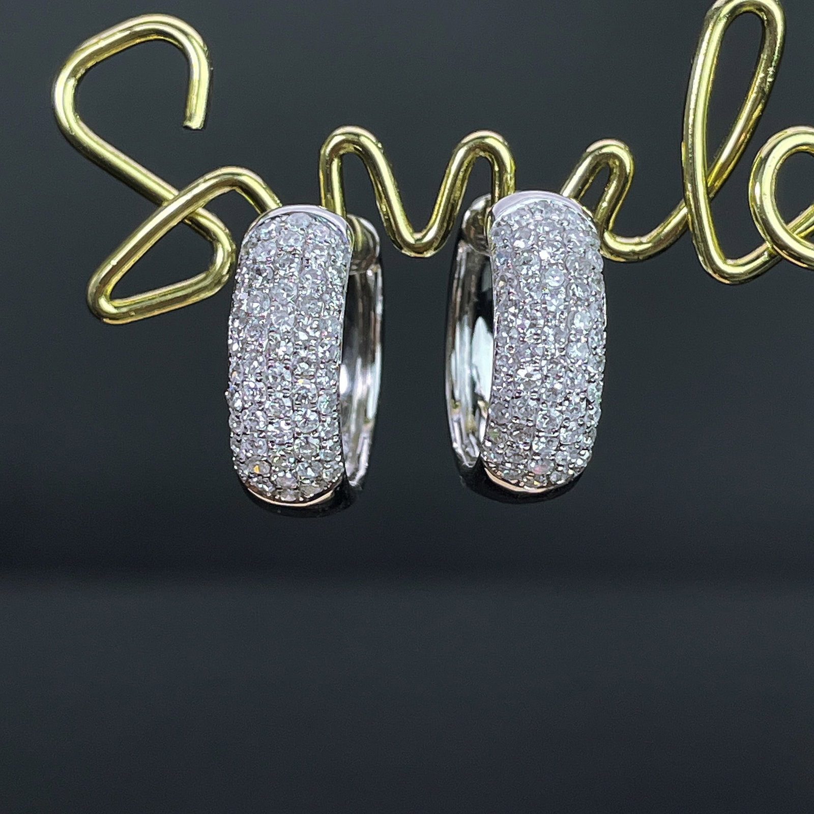14k Gold 0.86 Ct Natural H Diamond Earrings: Ref:231168124 // gold content:14k gold // main gemstone:diamond // shape:round // carat weight:0. 86ct // clarity grade:vs-si // color:h // treatment:natural // cut grade:g // Condition: New Low Estim