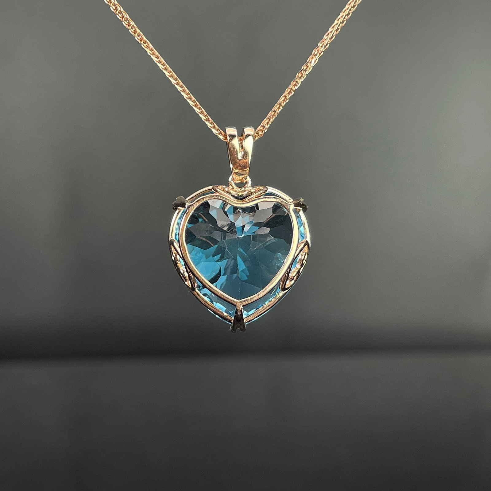 14k Gold 26.55 Ctw Natural Topaz & Diamond Pendant( Without Chain ) - 4