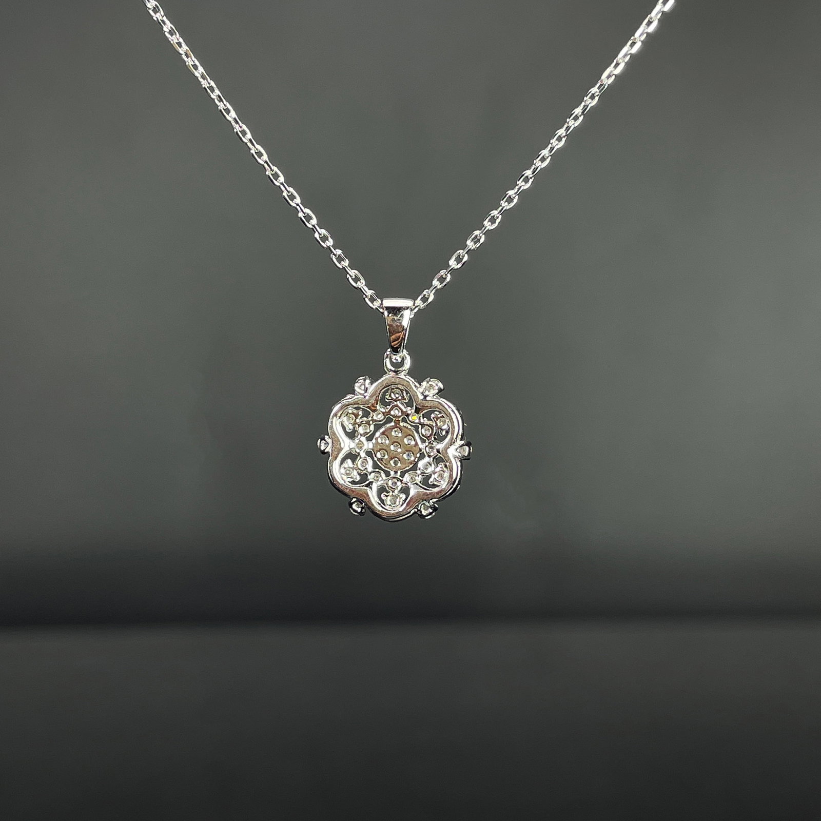 14k Gold 0.62 Ct Natural H Diamond Necklace - 4