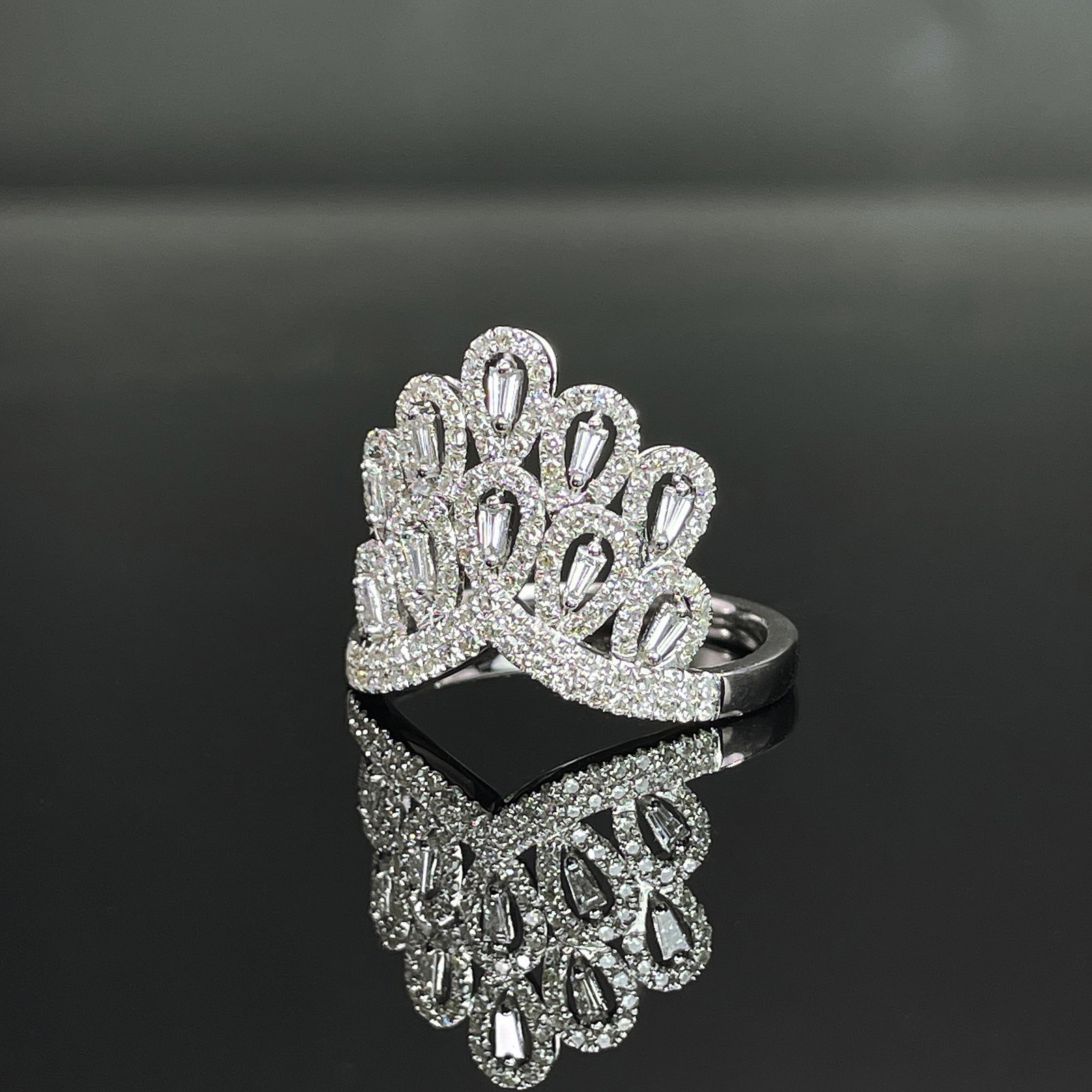 14k Gold 0.75 Ct Natural H Diamond Ring - 2