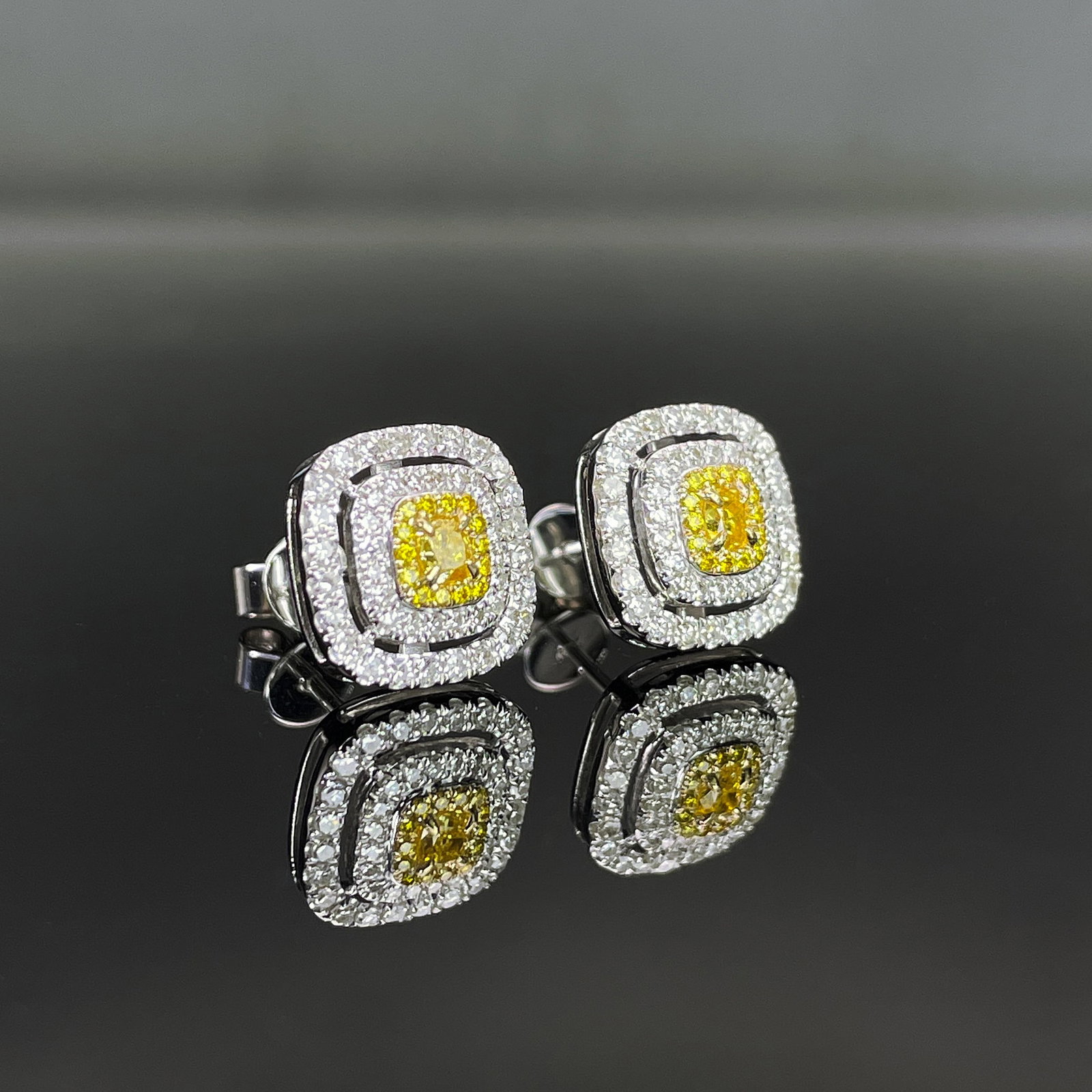 14k Gold 0.72 Ctw Natural Yellow Diamond & Diamond Earrings - 3