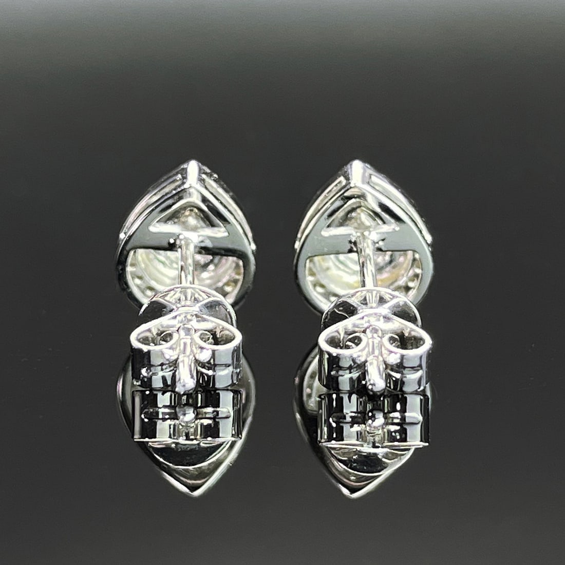 14k Gold 0.52 Ct Natural Color Diamond Earrings - 4