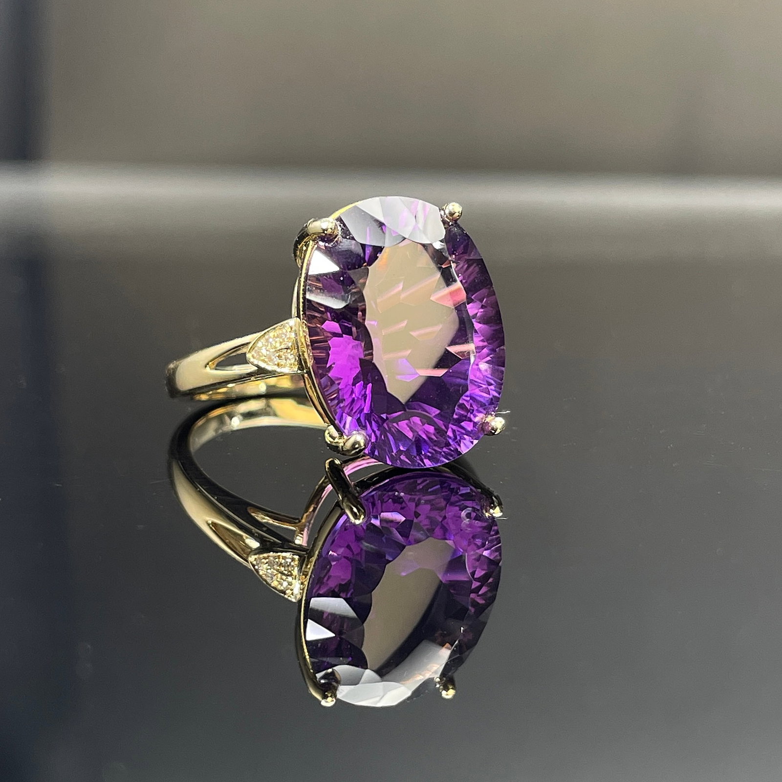 14k Gold 9.08 Ctw Natural Amethyst & Diamond Ring - 3