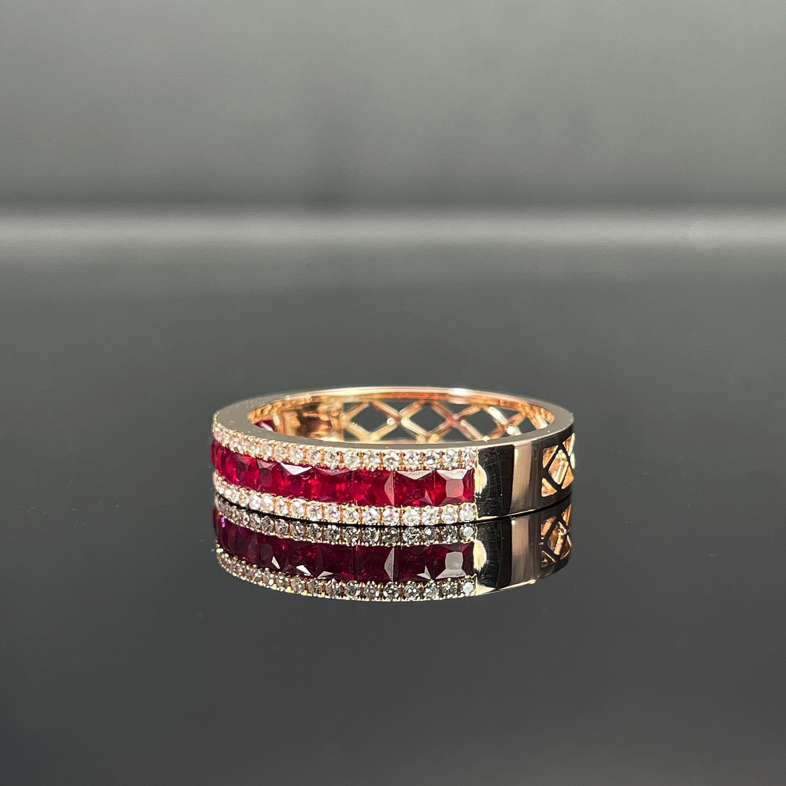14k Gold 0.86 Ctw Natural Ruby & Diamond Ring - 2