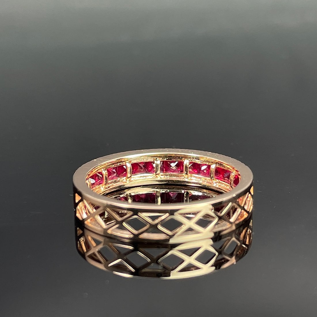 14k Gold 0.86 Ctw Natural Ruby & Diamond Ring - 4