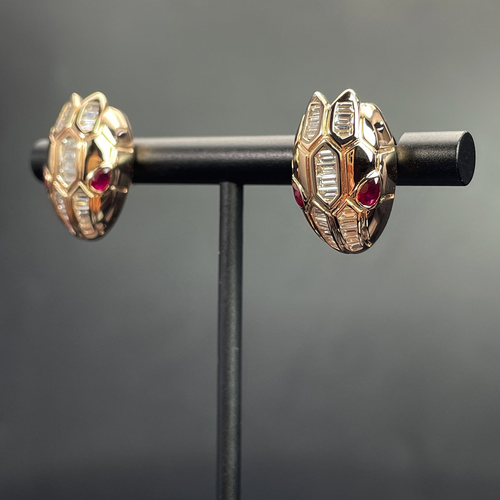14k Gold 0.7 Ctw Natural Ruby & Diamond & Snake Earrings - 3