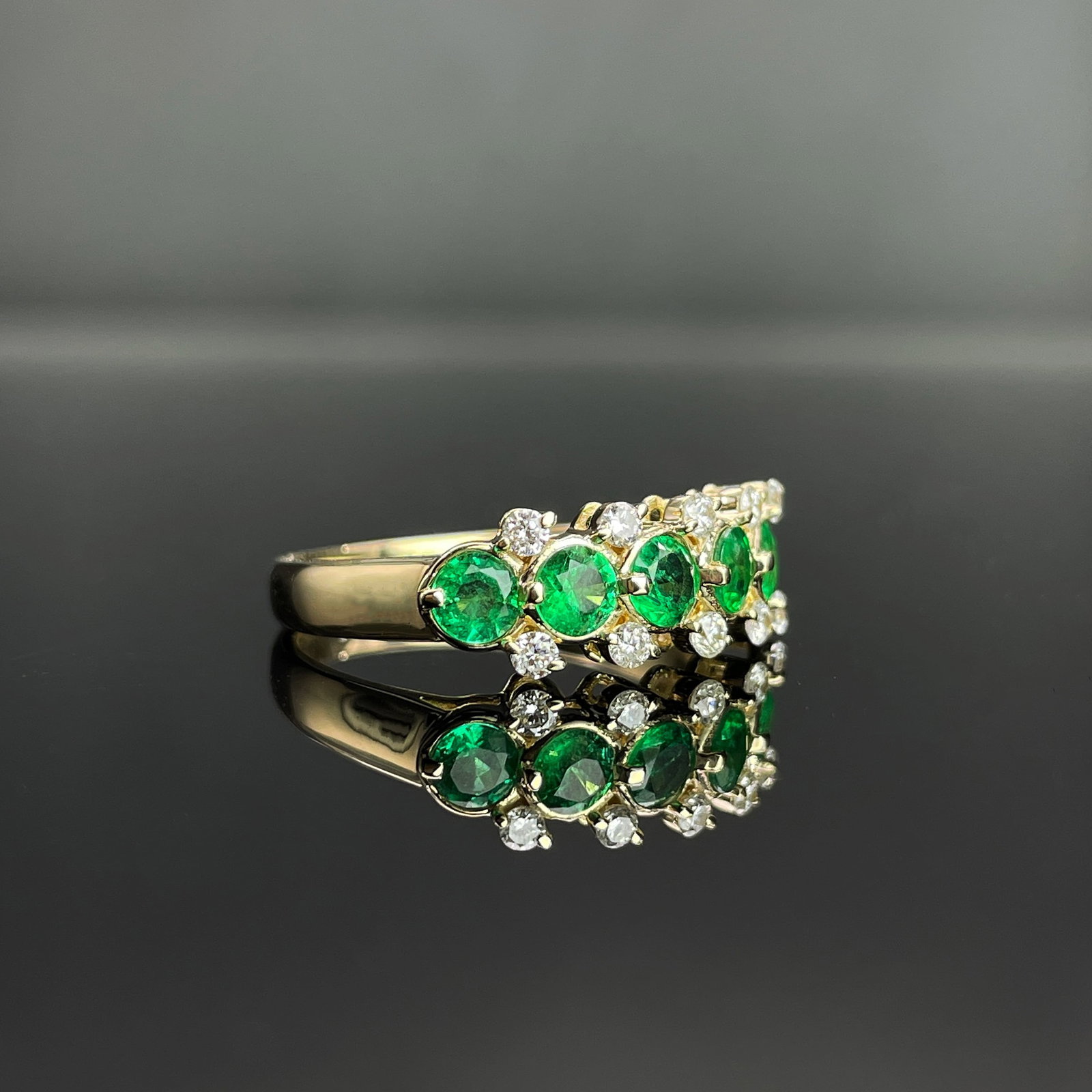 14k Gold 0.78 Ctw Vivid Green Natural Emerald & Diamond Ring - 3