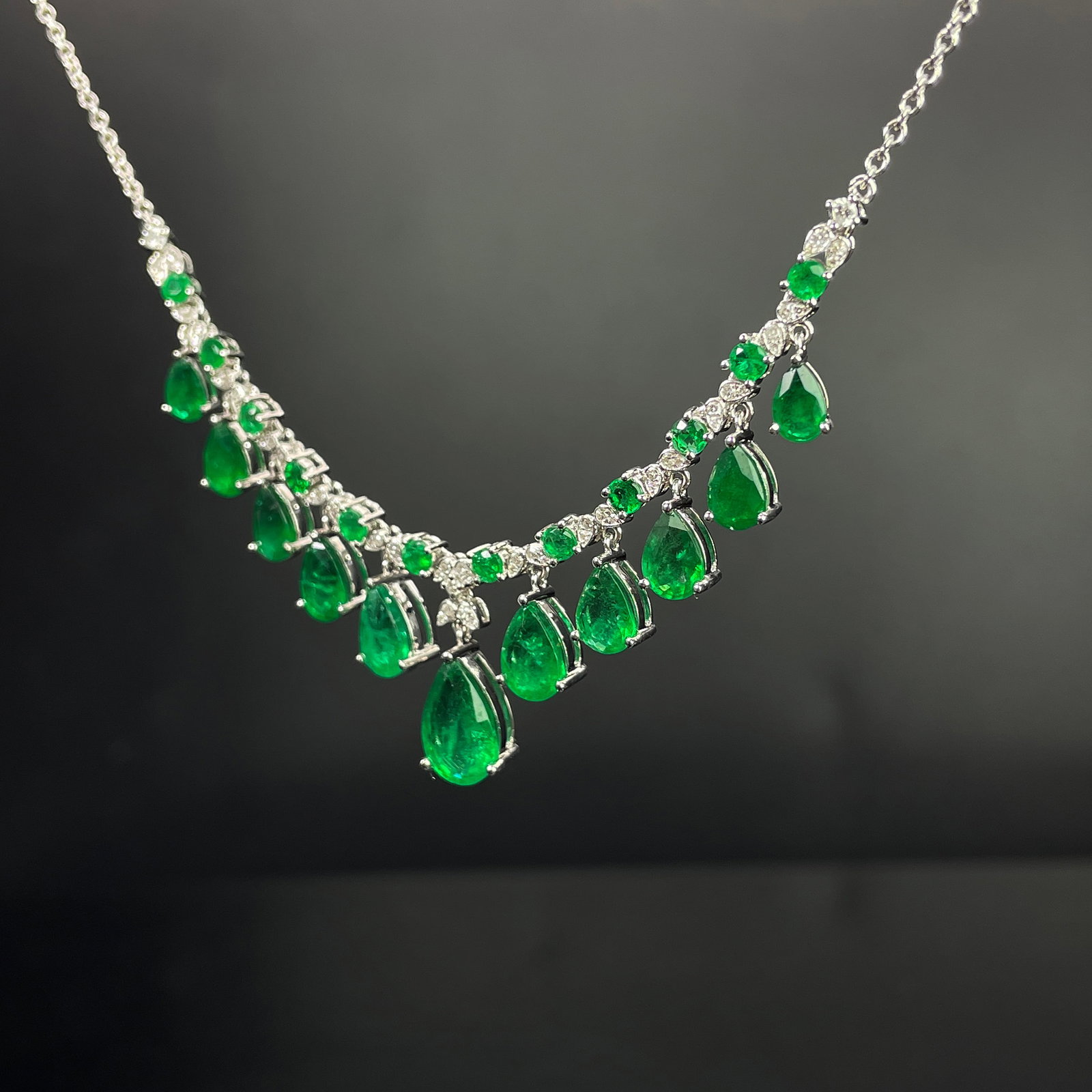 14k Gold 5.82 Ctw Vivid Green Natural Emerald & Diamond Necklace - 2