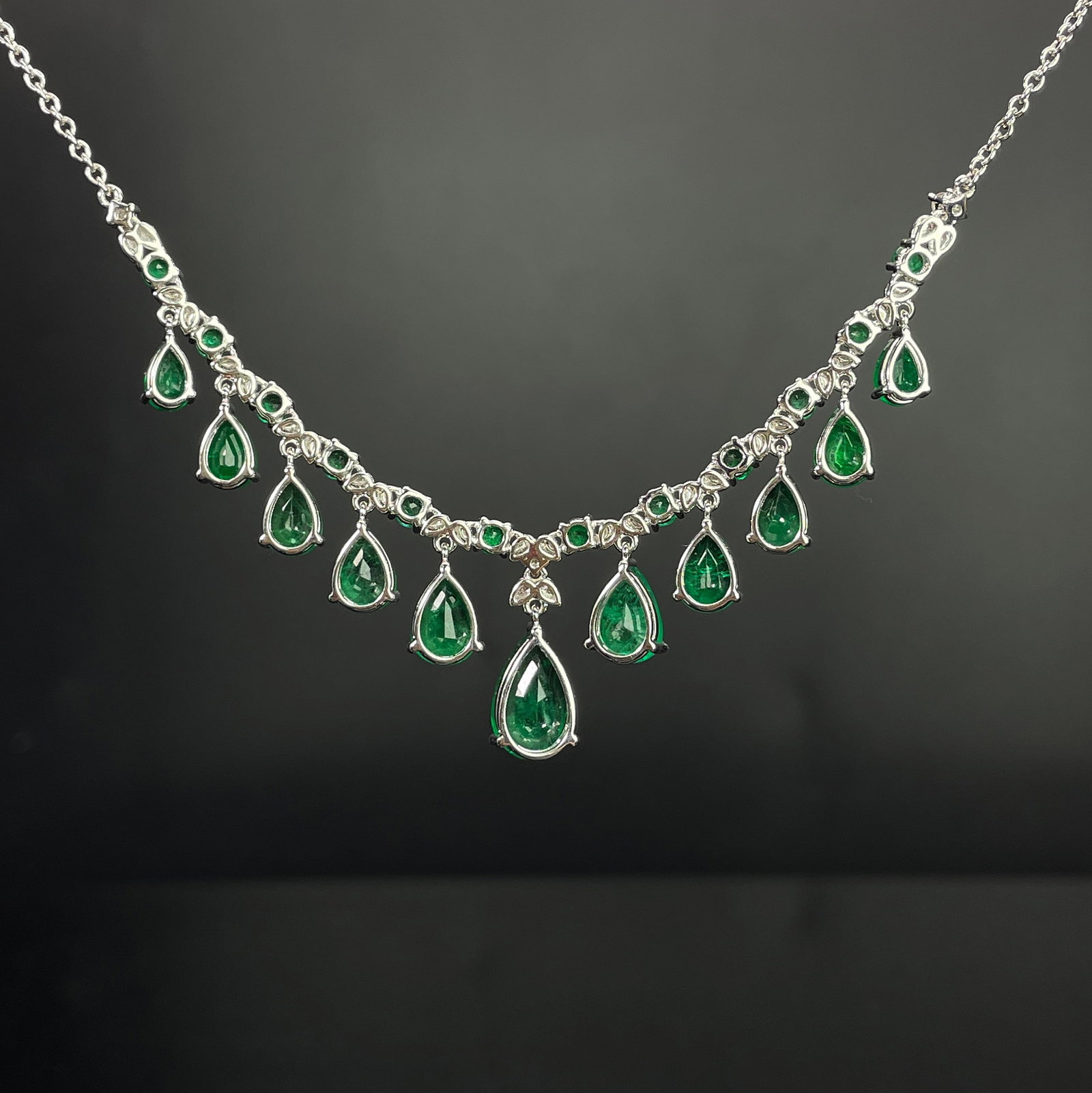14k Gold 5.82 Ctw Vivid Green Natural Emerald & Diamond Necklace - 4