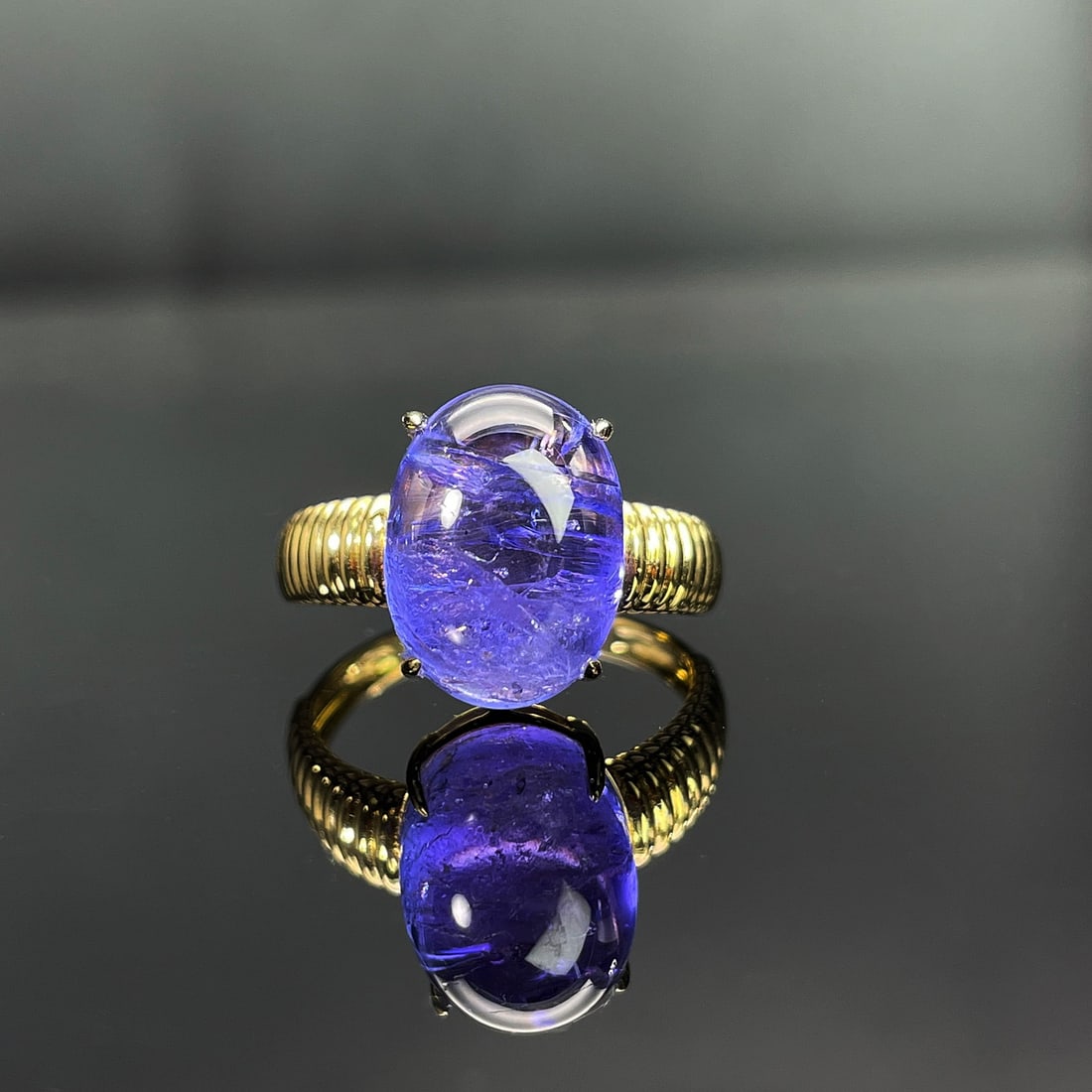 14k Gold 9.92 Ct Natural Tanzanite Ring: Ref:231168159 // gold content:14k gold // ring size:7. 25us // // main gemstone:tanzanite // shape:oval // carat weight:9. 92ct // color:bluish purple // treatment:natural // Condition: New Low