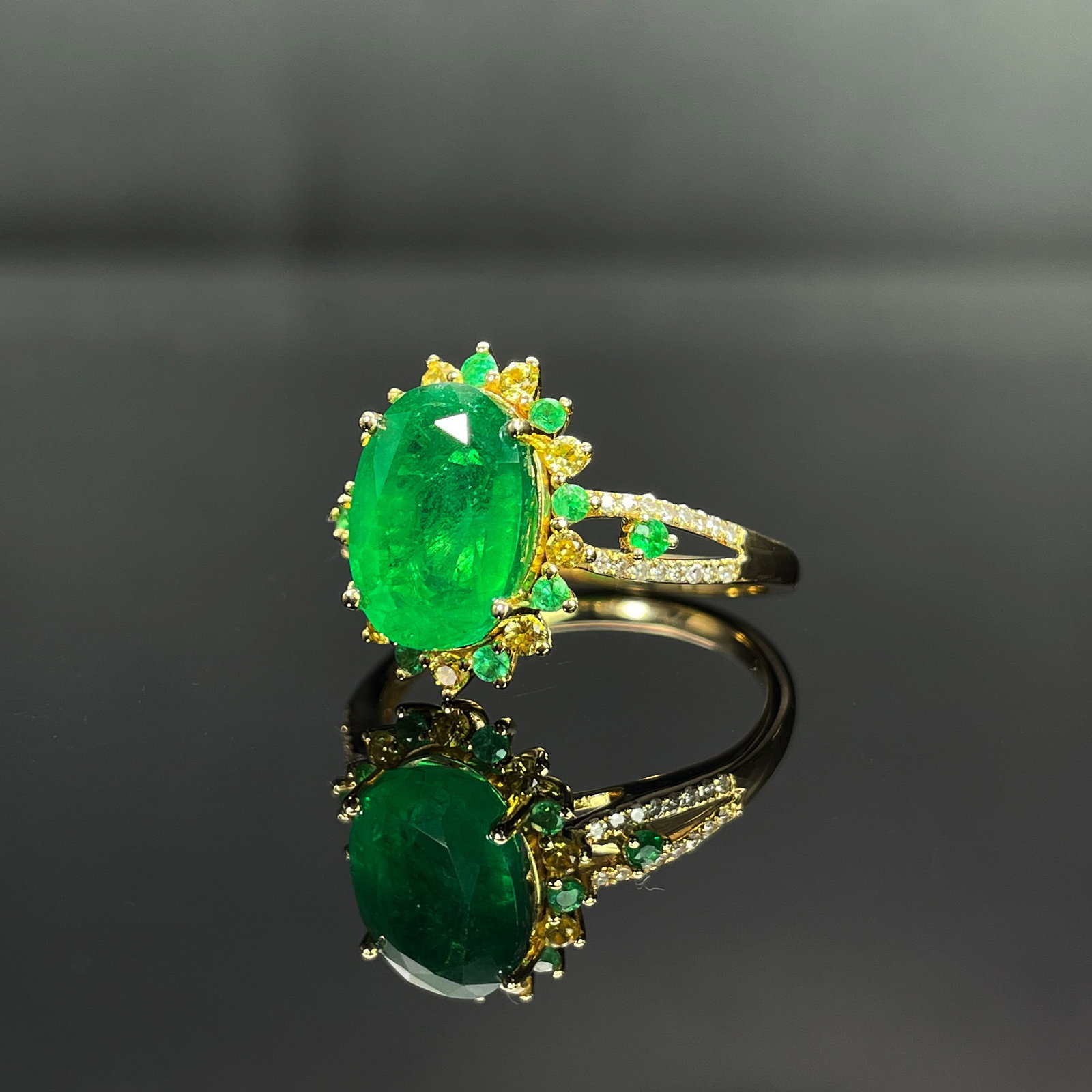 14k Gold 3.15 Ctw Natural Emerald & Diamond Ring - 2