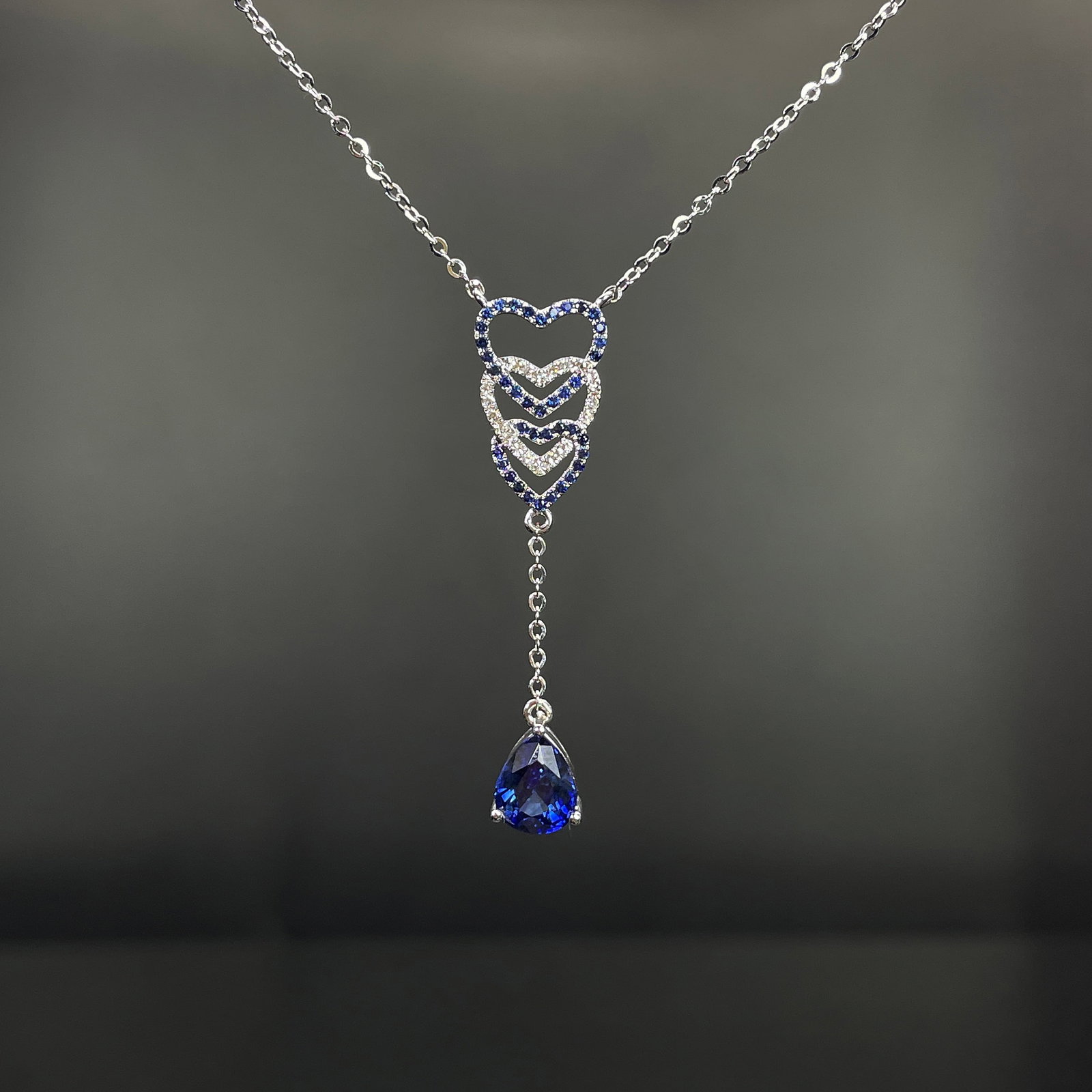 14k Gold 1.1 Ctw Natural Sapphire & Diamond Necklace: Ref:231168165 // gold content:14k gold // main gemstone:sapphire // shape:pear // carat weight:1. 0ct // color:royal blue // treatment:natural // // adjacent gemstone 2 : diamond // shape:round //