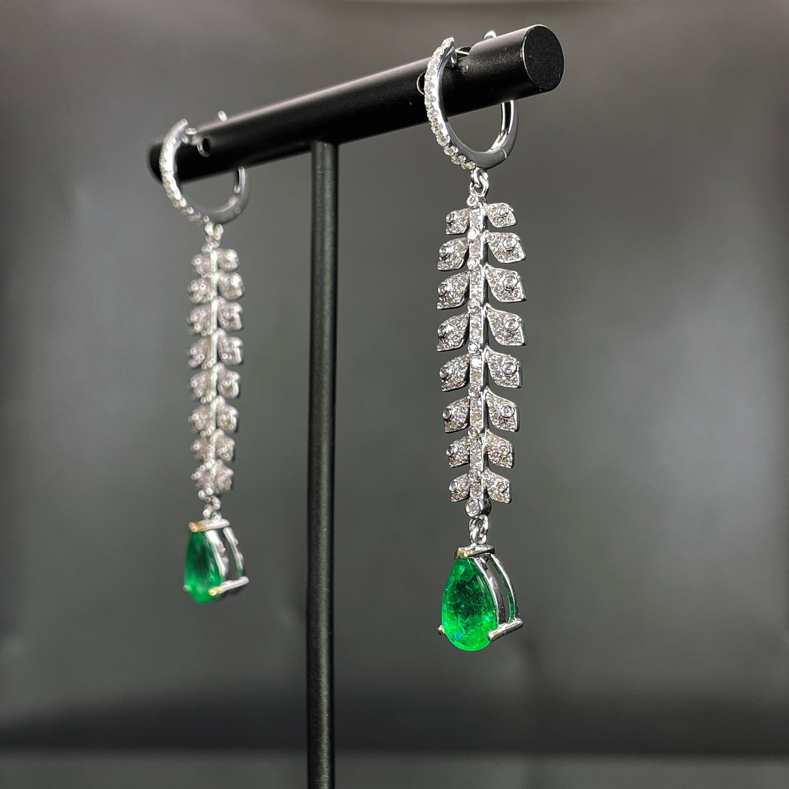 14k Gold 2.78 Ctw Vivid Green Natural Emerald & Diamond Earrings - 2