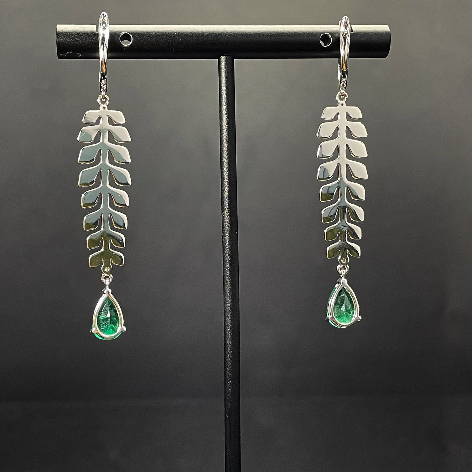 14k Gold 2.78 Ctw Vivid Green Natural Emerald & Diamond Earrings - 4