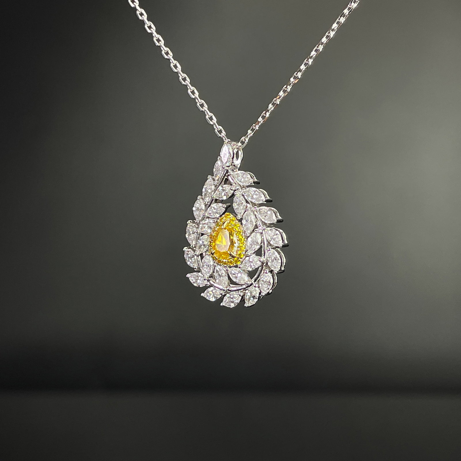 14k Gold 1.56 Ctw Natural Yellow Diamond & Diamond Necklace - 2