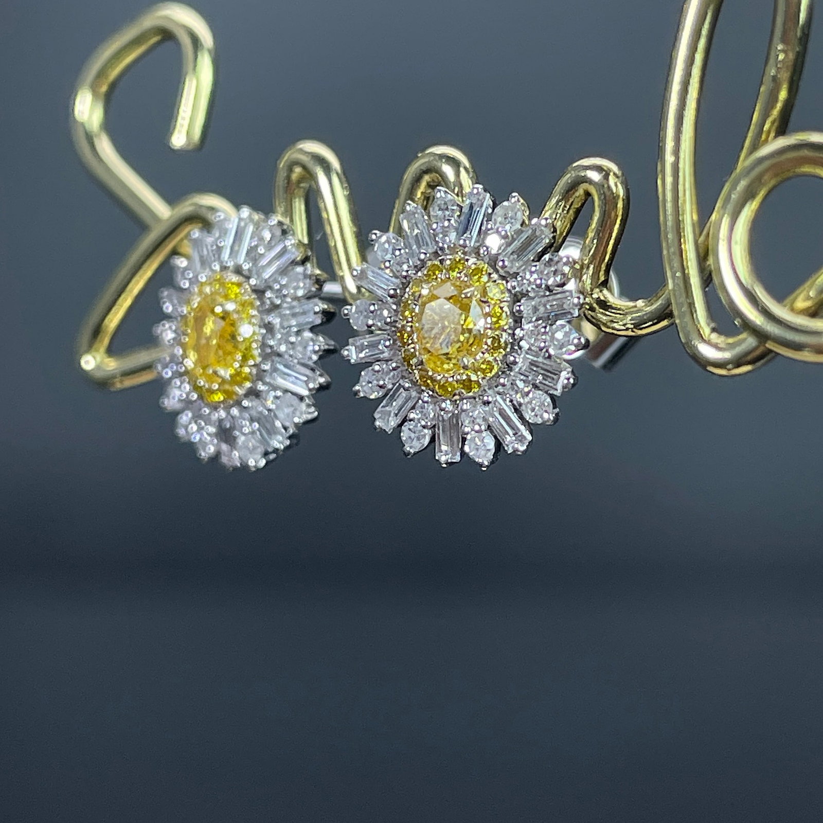 14k Gold 0.74 Ctw Natural Yellow Diamond & Diamond Earrings - 7