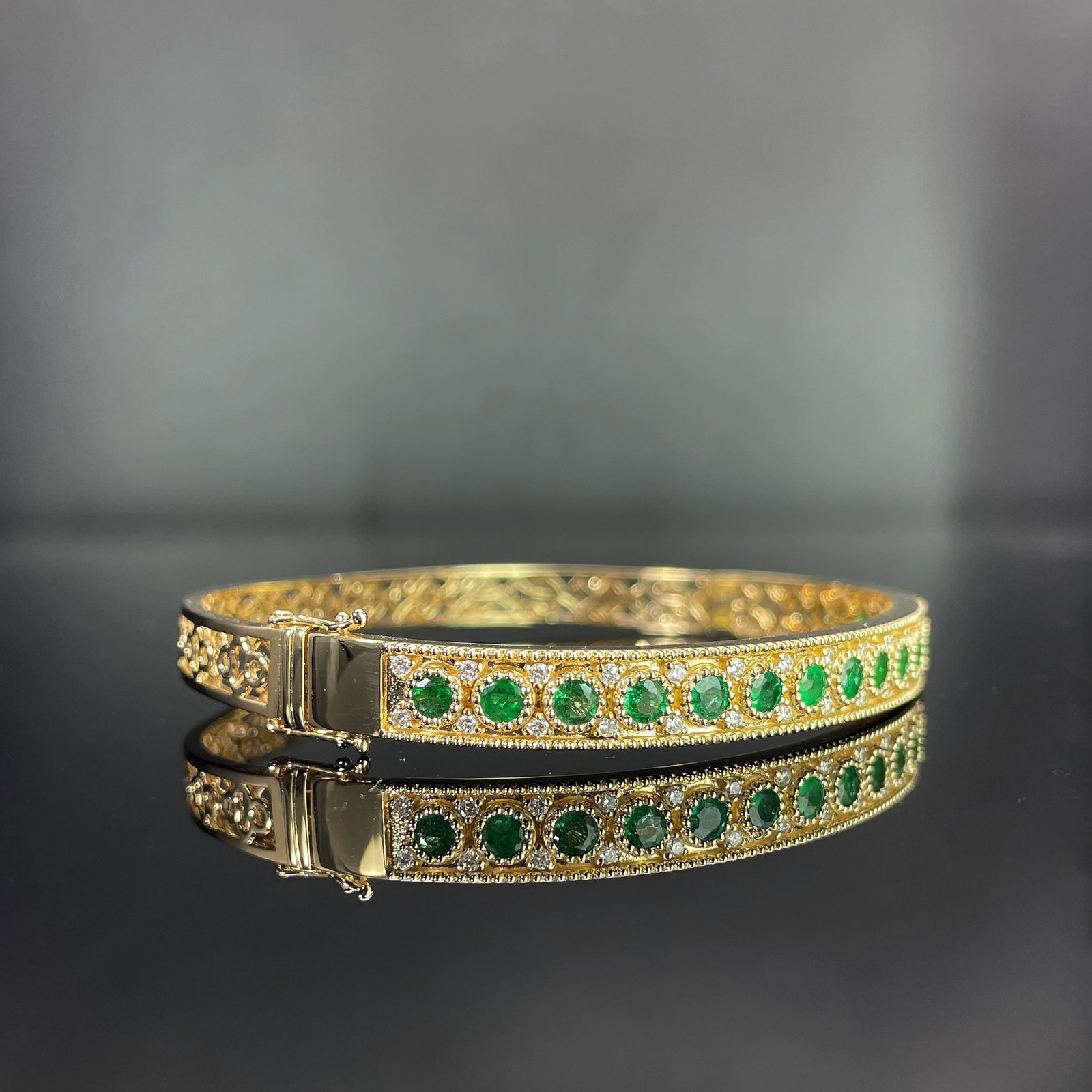 14k Gold 2.24 Ctw Natural Emerald & Diamond Bangle - 3