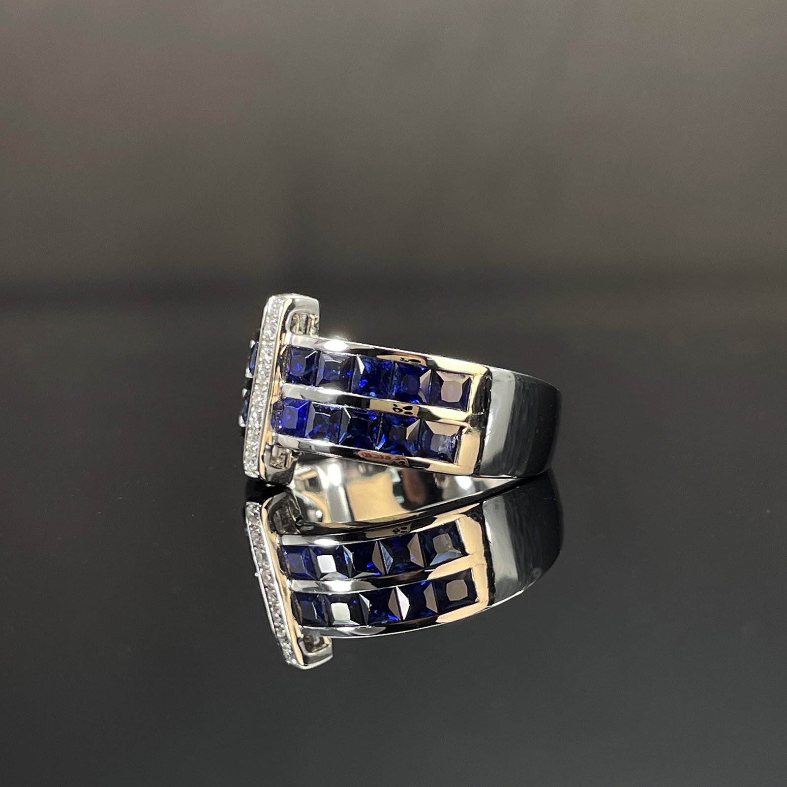 14k Gold 2.02 Ctw Vivid Blue Natural Sapphire & Diamond Ring - 2