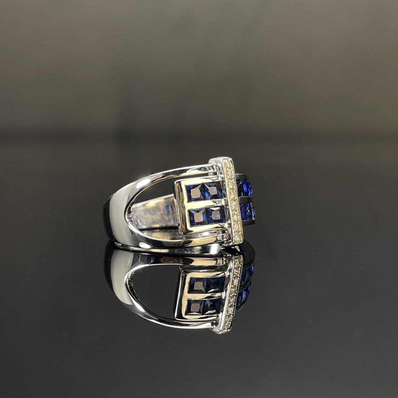 14k Gold 2.02 Ctw Vivid Blue Natural Sapphire & Diamond Ring - 3