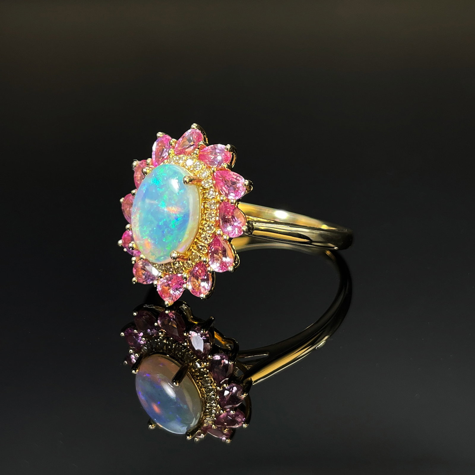 14k Gold 0.80 Ctw Natural Opal & Diamond Ring - 2
