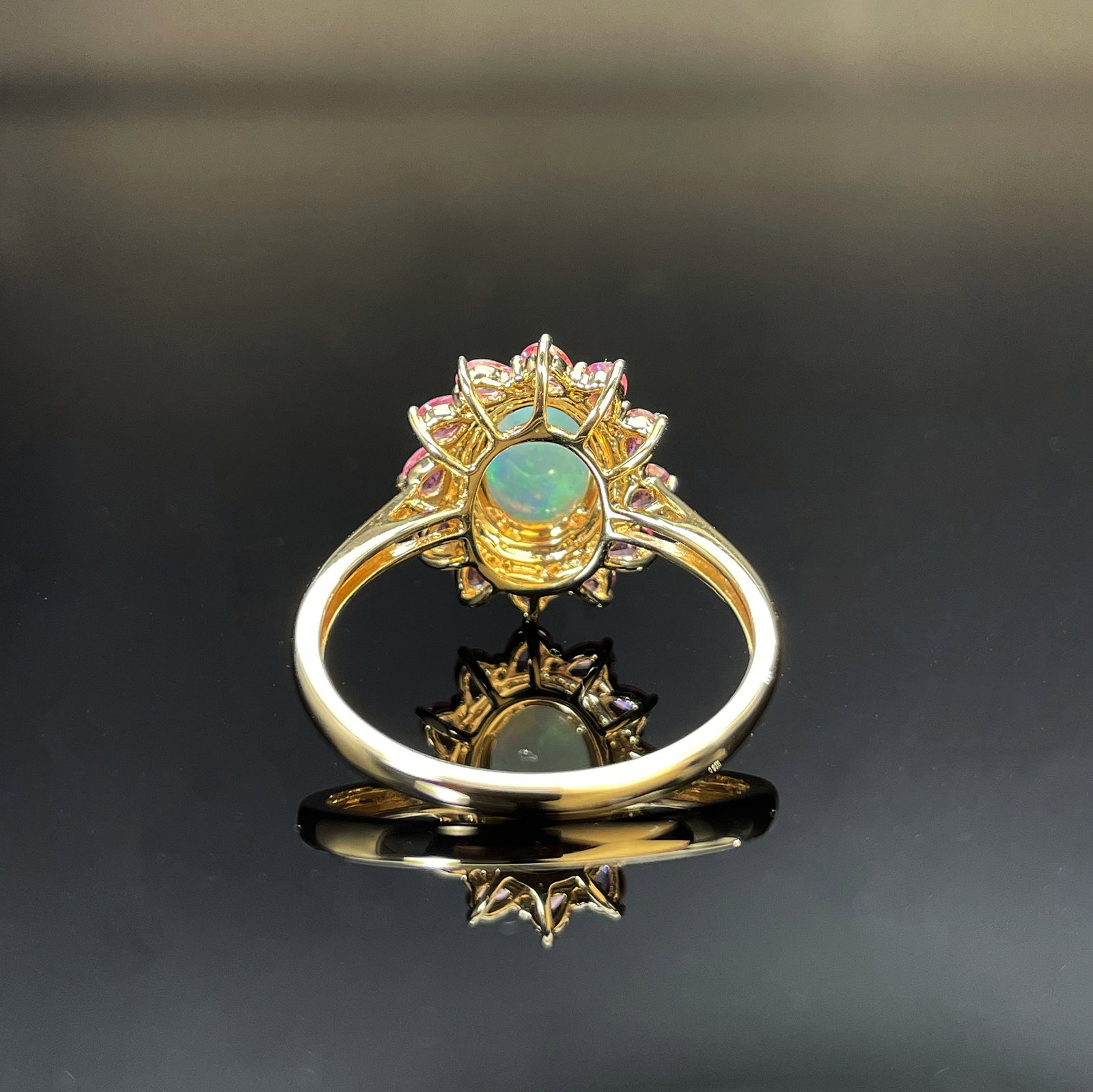 14k Gold 0.80 Ctw Natural Opal & Diamond Ring - 4