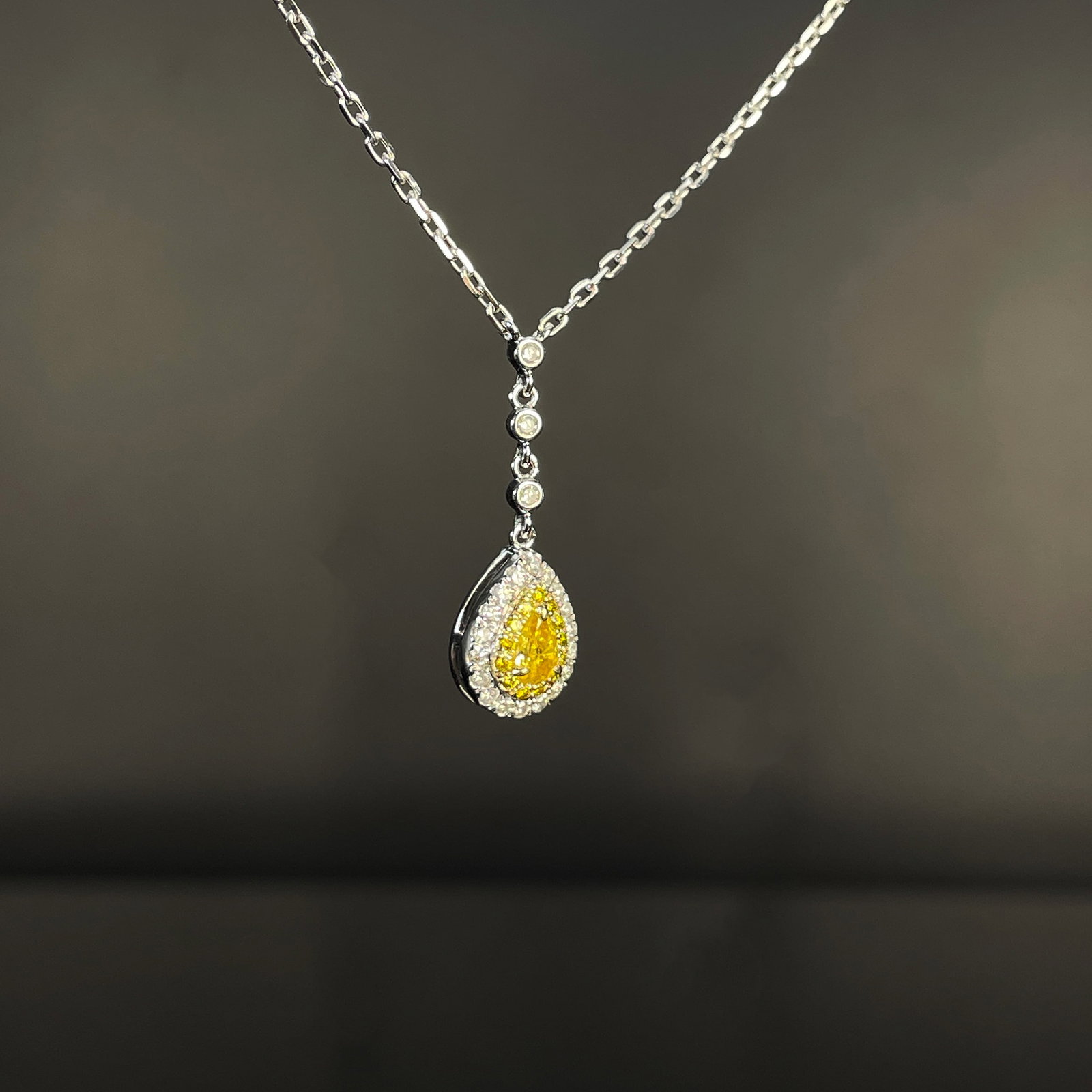 14k Gold 0.36 Ctw Natural Yellow Diamond & Diamond Necklace - 3