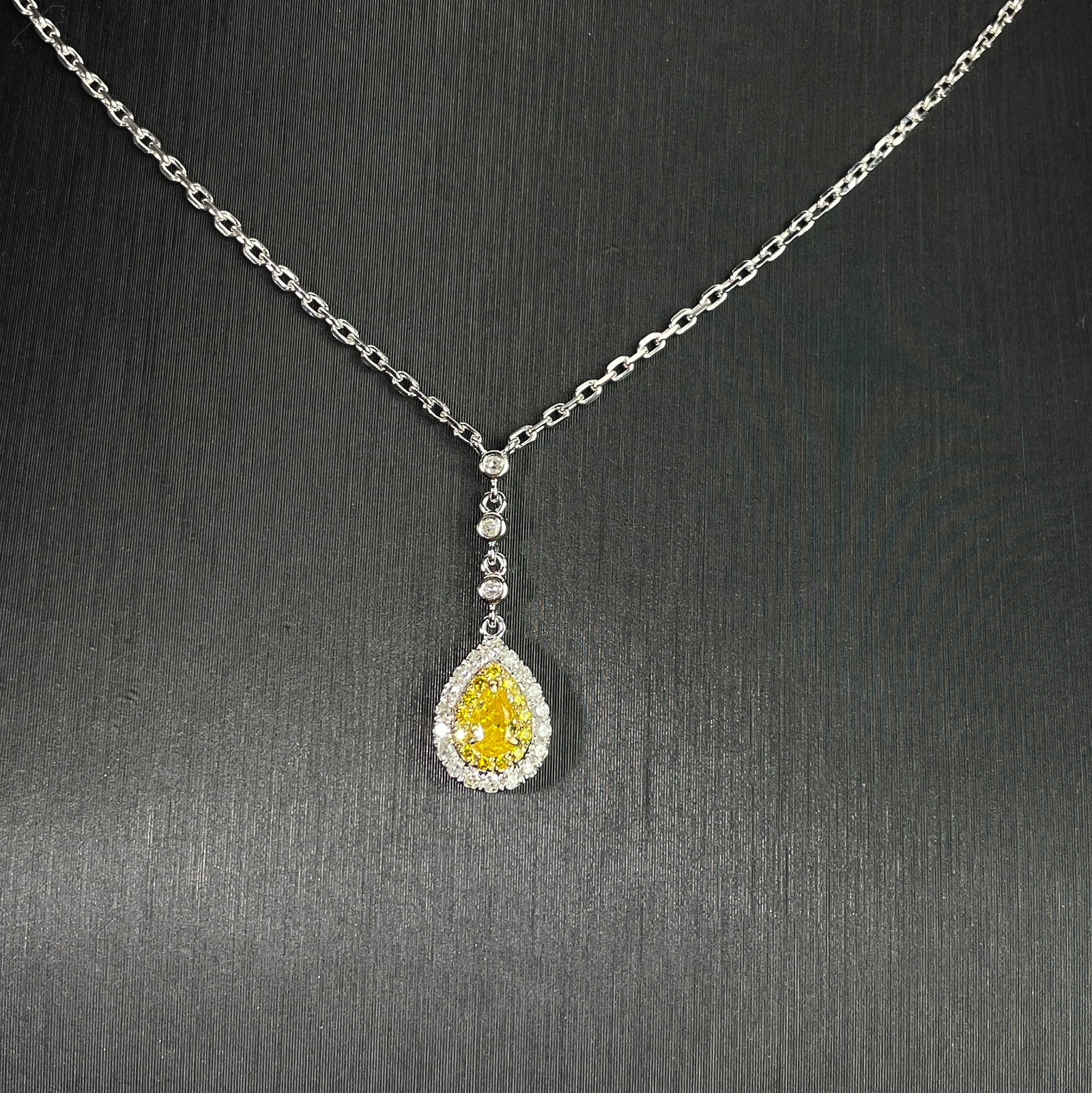 14k Gold 0.36 Ctw Natural Yellow Diamond & Diamond Necklace - 5
