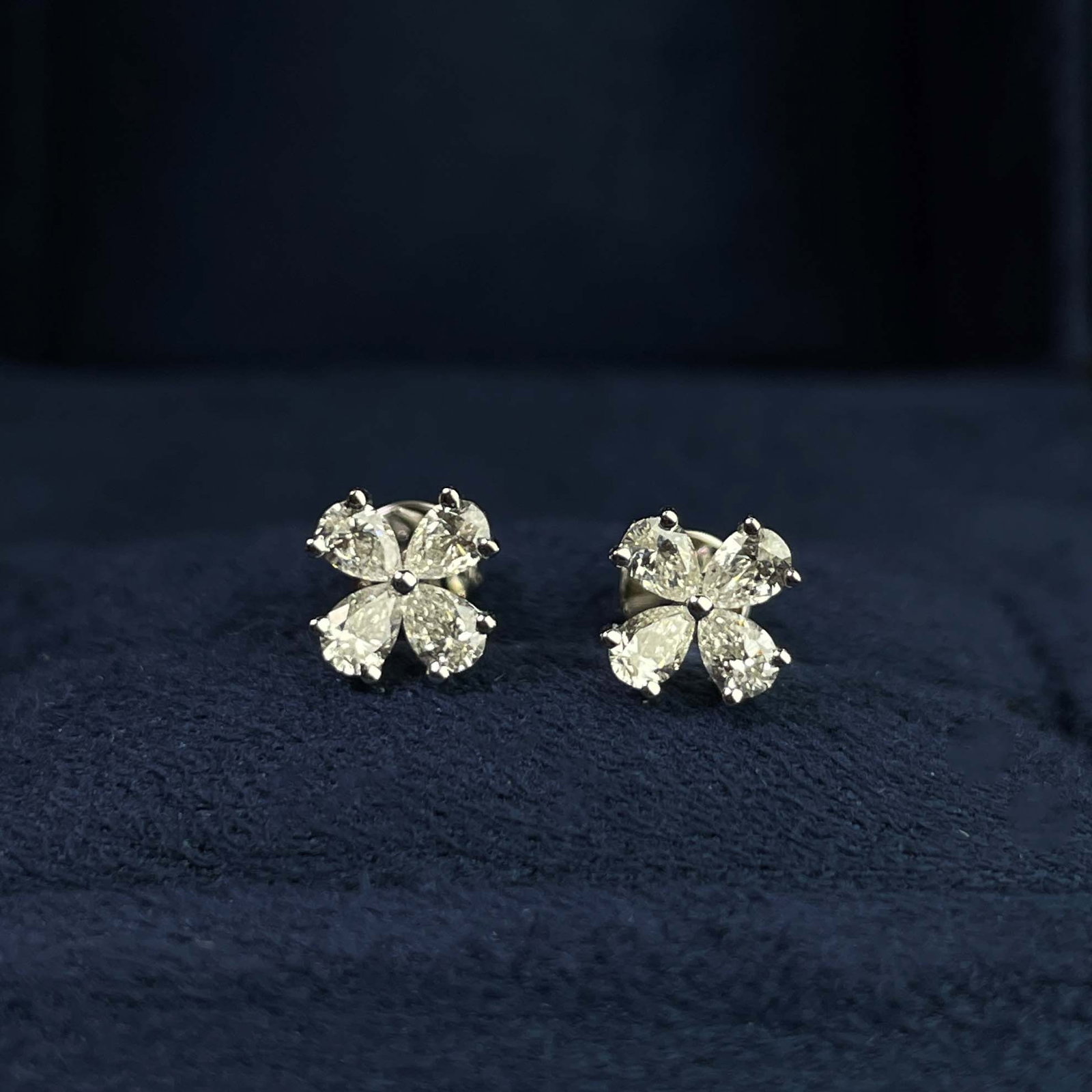 14k Gold 0.54 Ct Natural H Diamond Earrings - 2