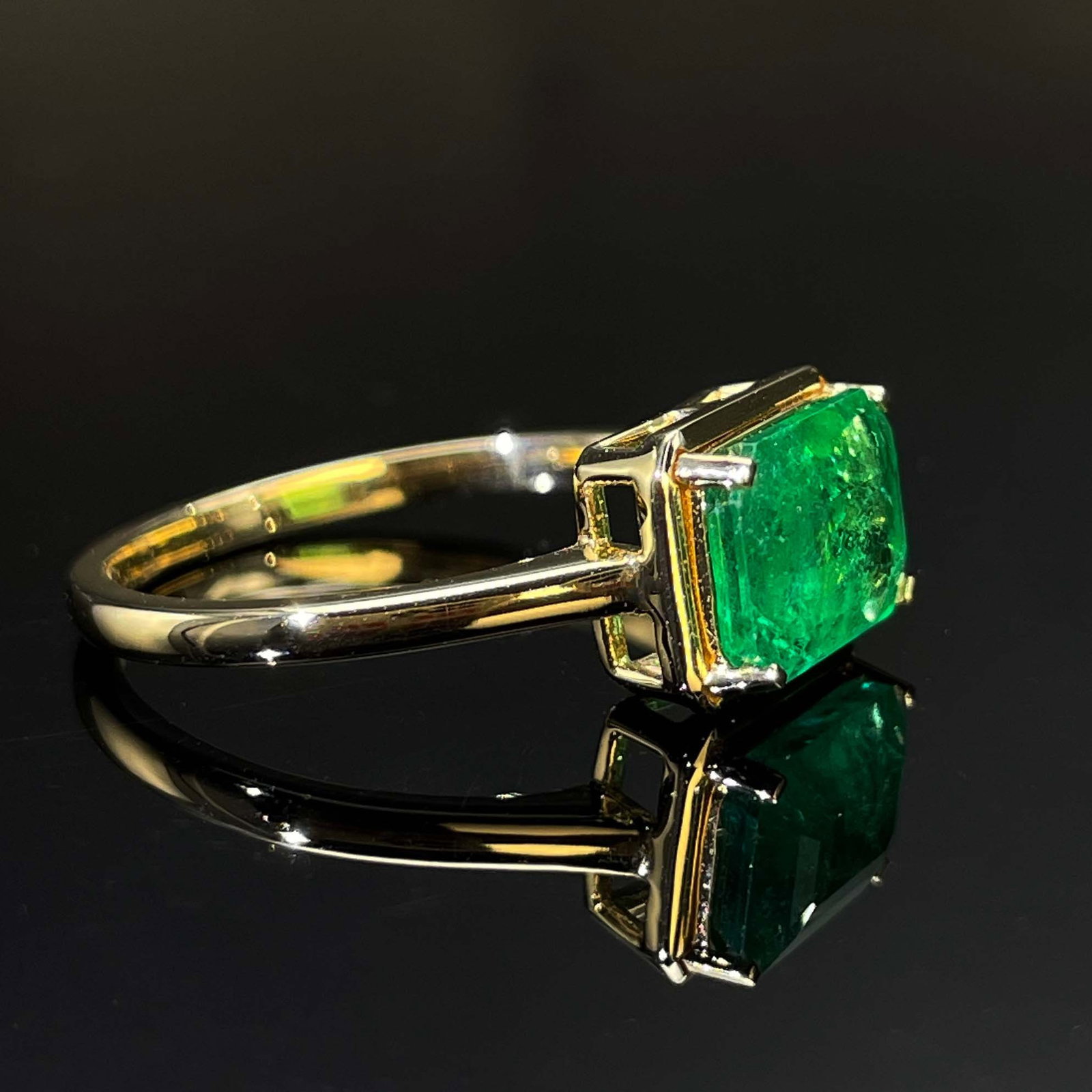 14k Gold 1.73 Ct Natural Emerald Ring - 3
