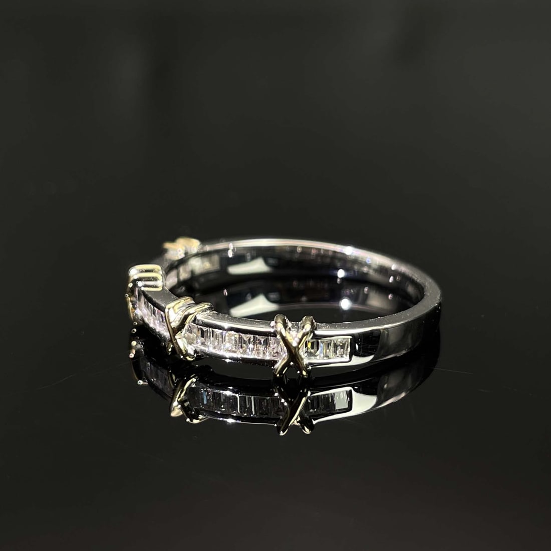 14k Gold 0.3 Ct Natural H Diamond Ring - 2
