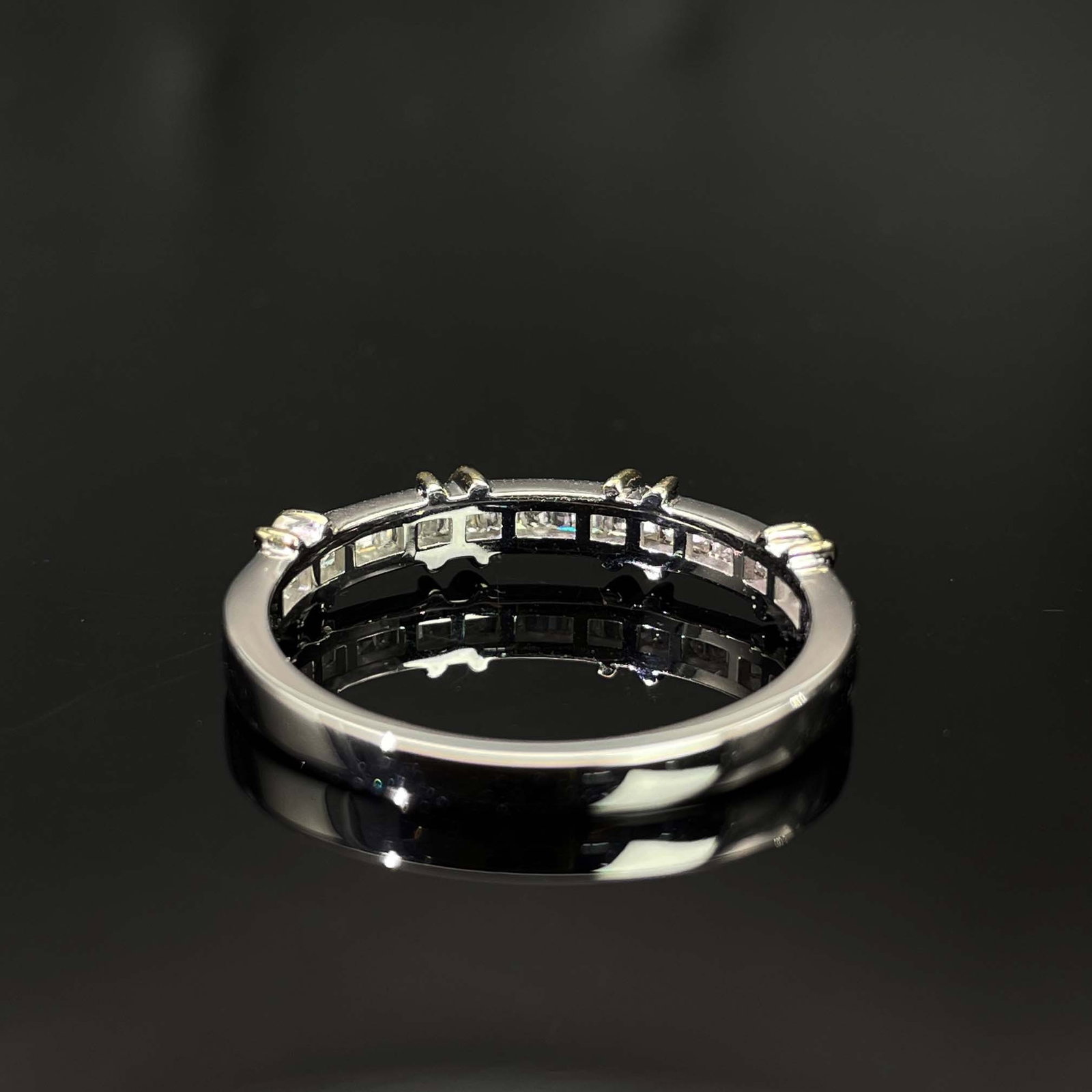 14k Gold 0.3 Ct Natural H Diamond Ring - 4