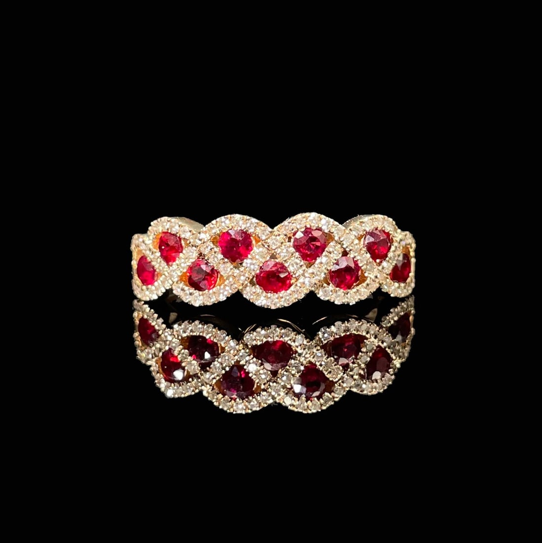 14k Gold 0.76 Ctw Natural Ruby & Diamond Ring: Ref:231168263 // gold content:14k gold // ring size:7. 25us // // main gemstone:ruby // shape:round // carat weight:0. 57ct // color:red // treatment:natural // cut grade:g // // adjacent gemstone 2